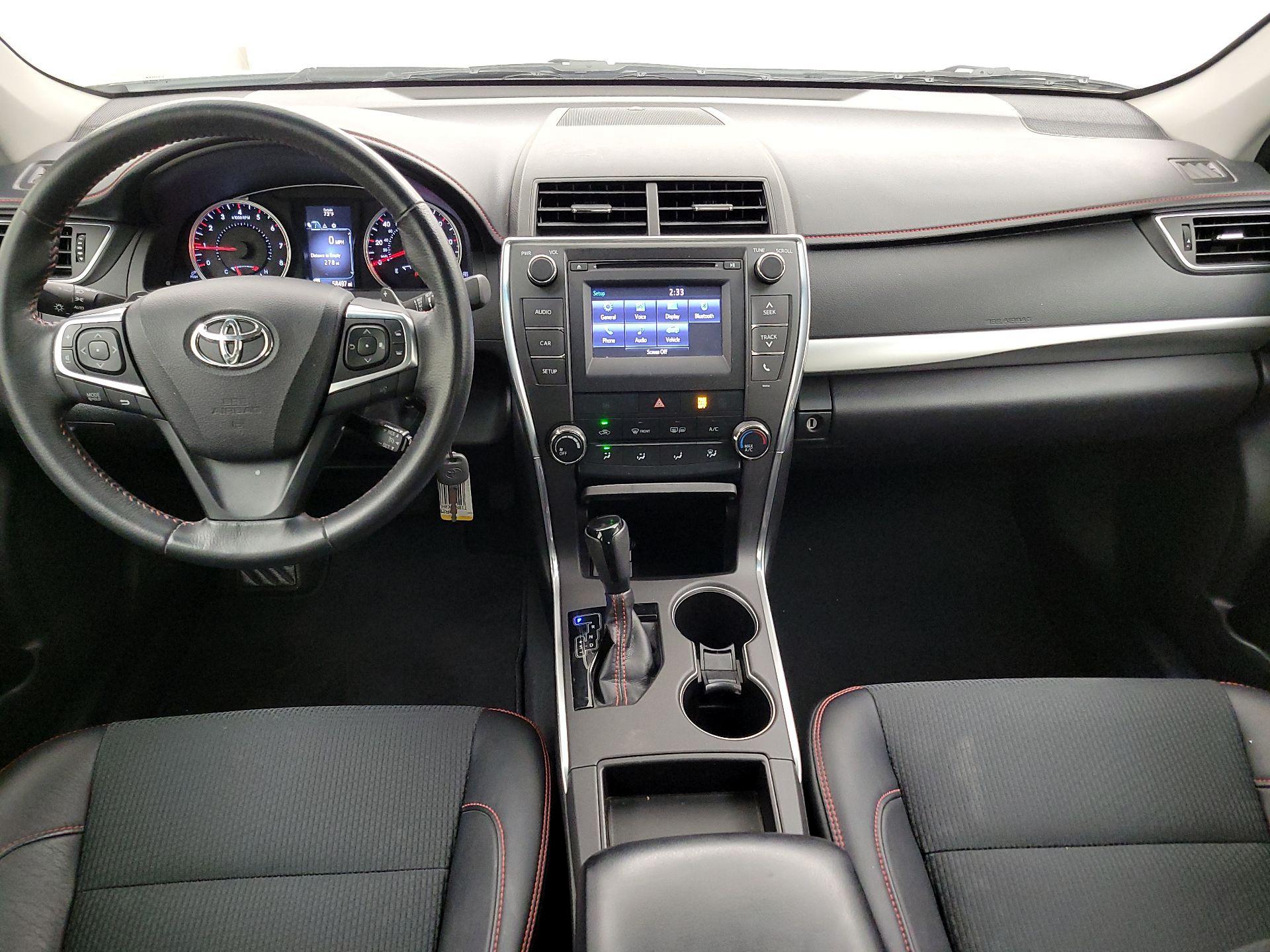 Thumbnail: 2017 Toyota Camry - 9