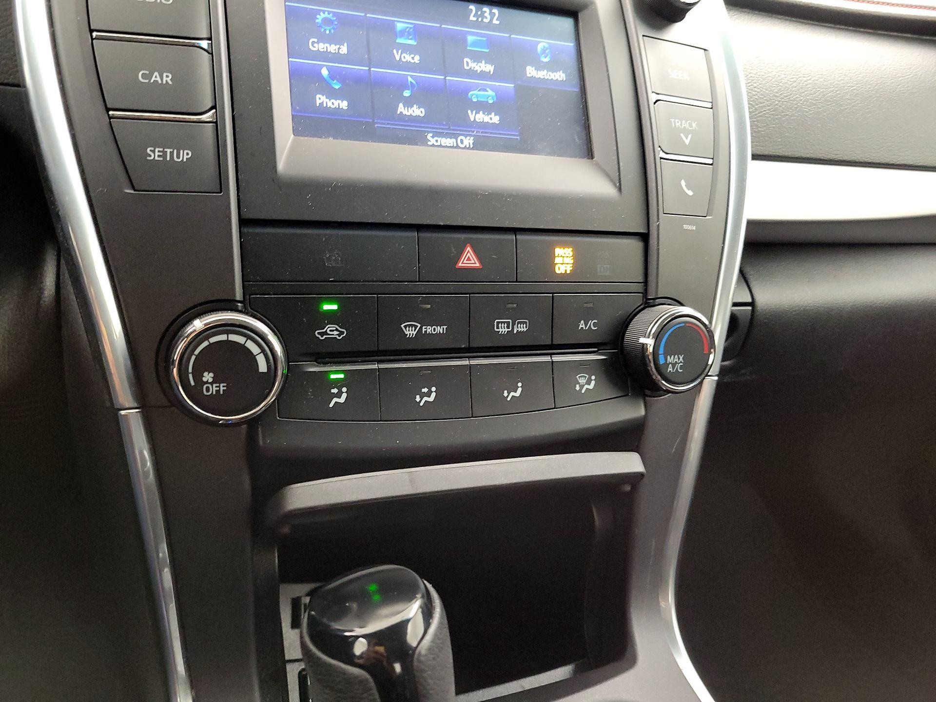 Thumbnail: 2017 Toyota Camry - 16