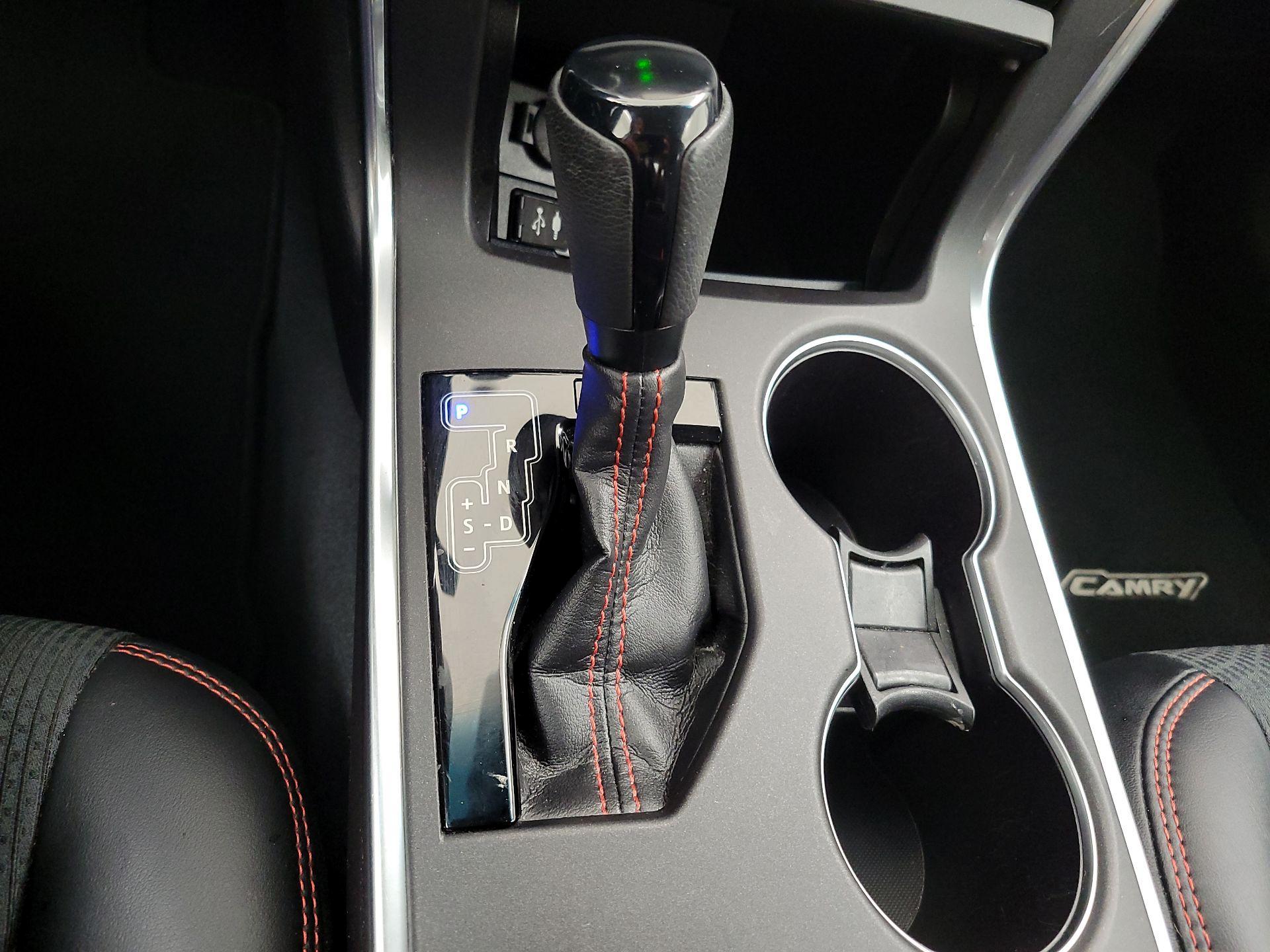 Thumbnail: 2017 Toyota Camry - 17