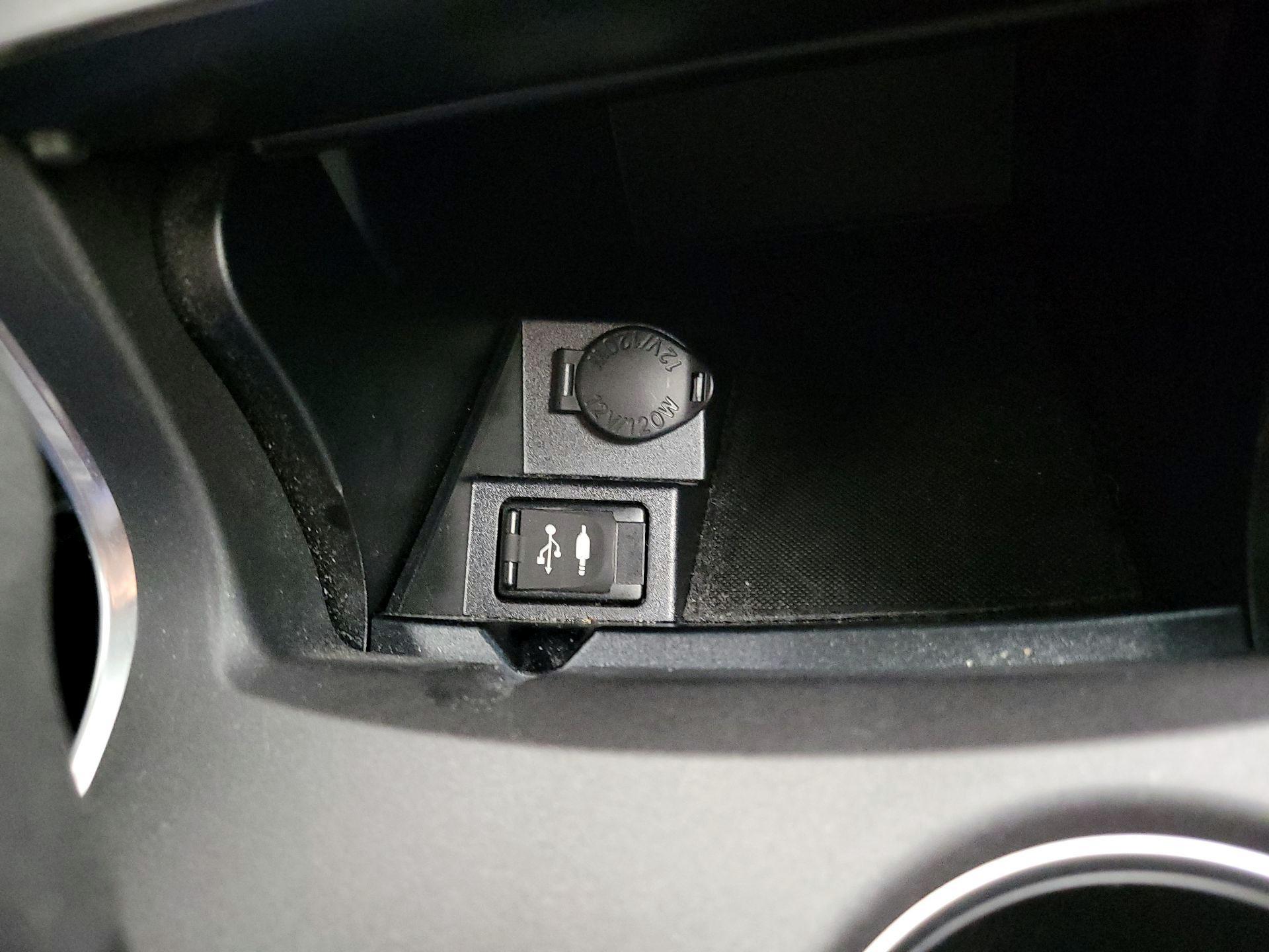 Thumbnail: 2017 Toyota Camry - 18