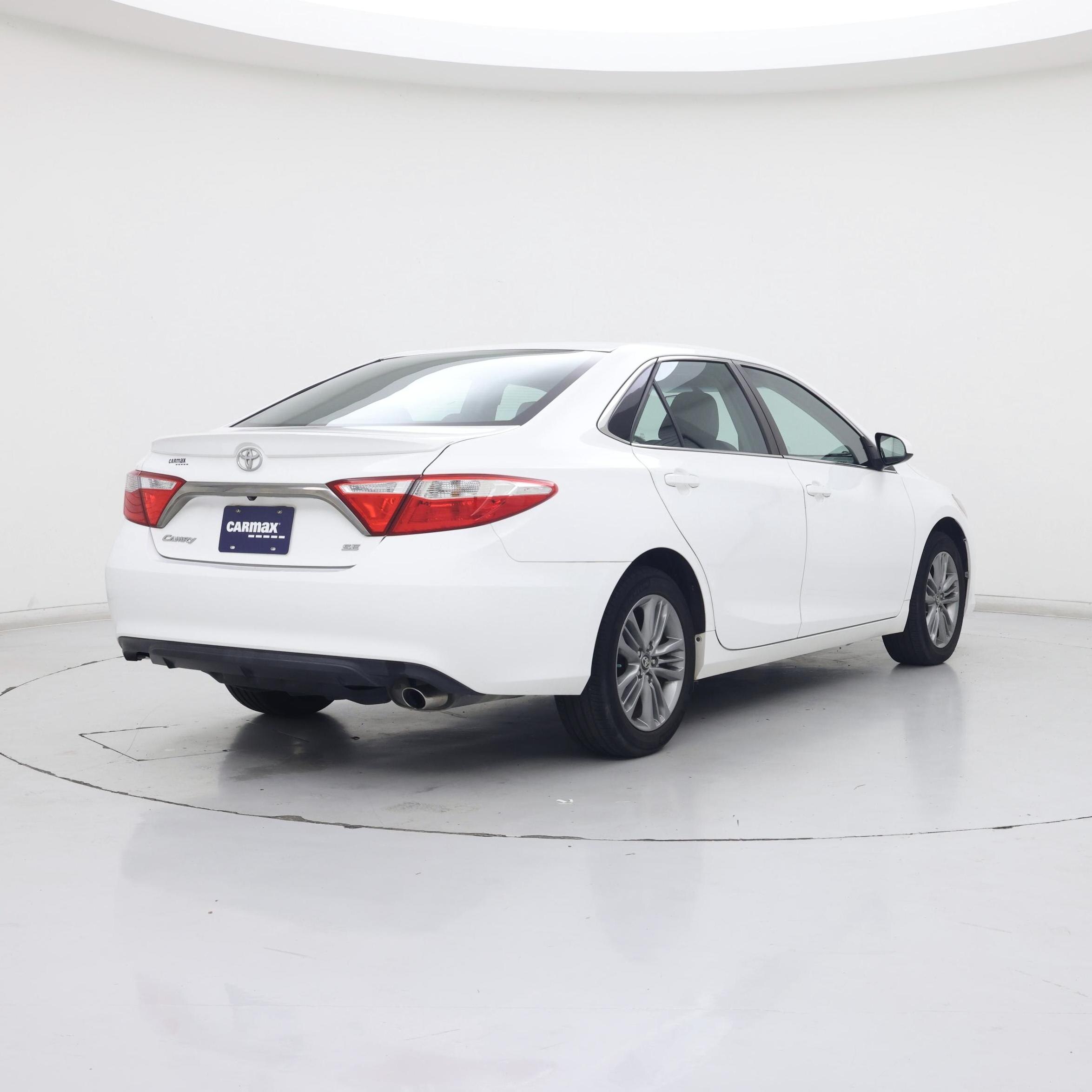 Thumbnail: 2017 Toyota Camry - 8