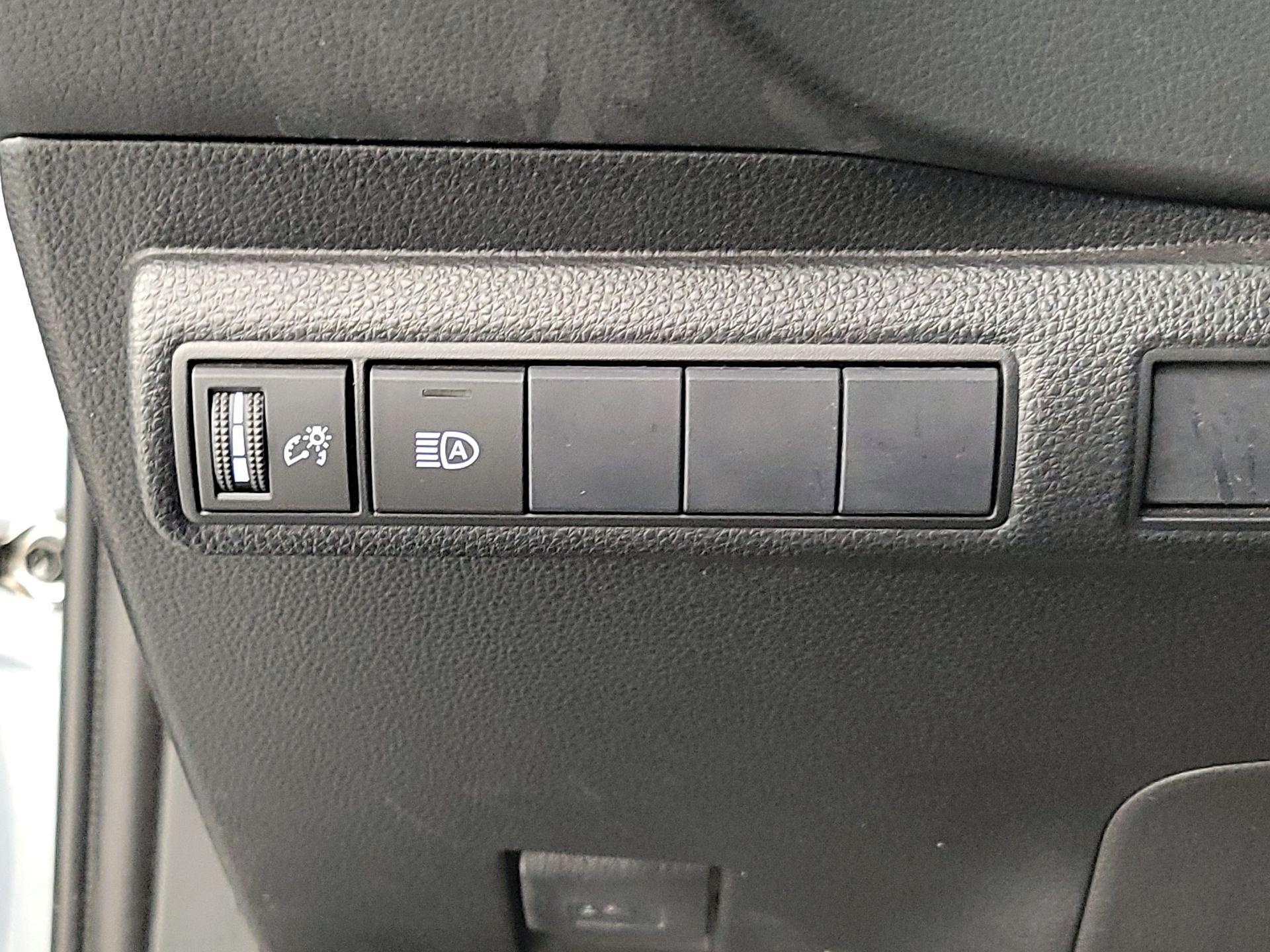 Thumbnail: 2021 Toyota Corolla - 13