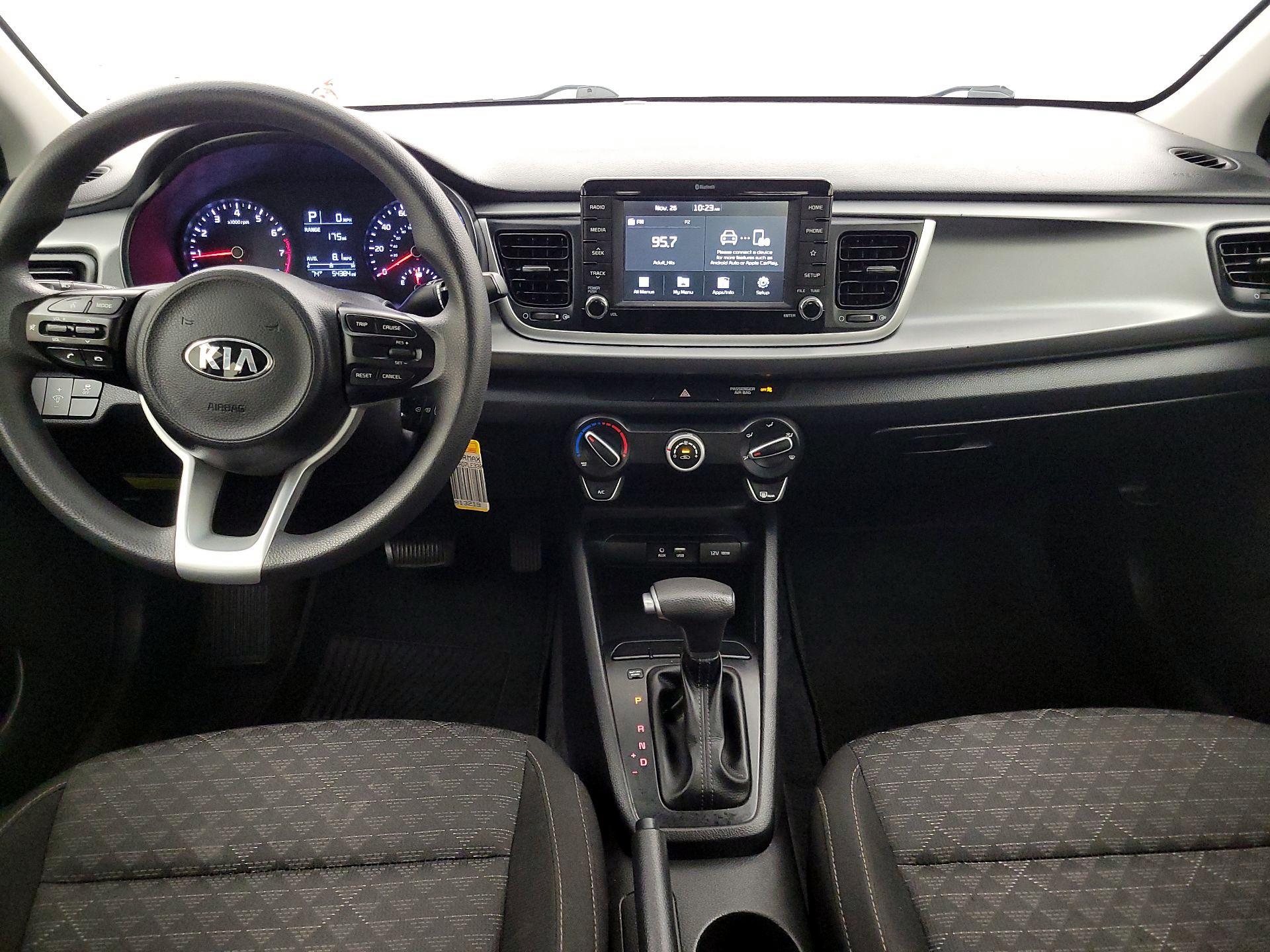 Thumbnail: 2020 Kia Rio - 9