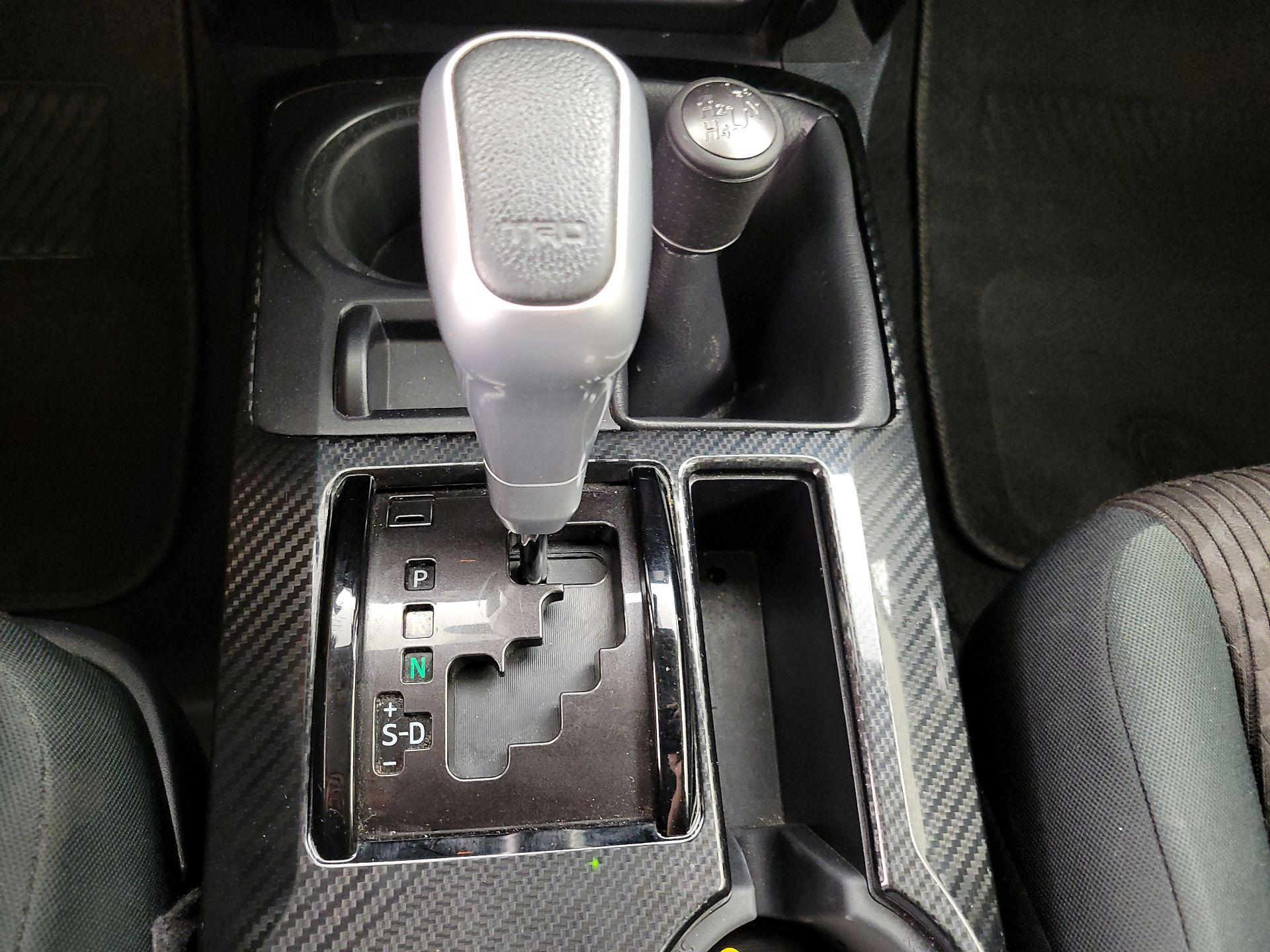 Thumbnail: 2021 Toyota 4Runner - 17