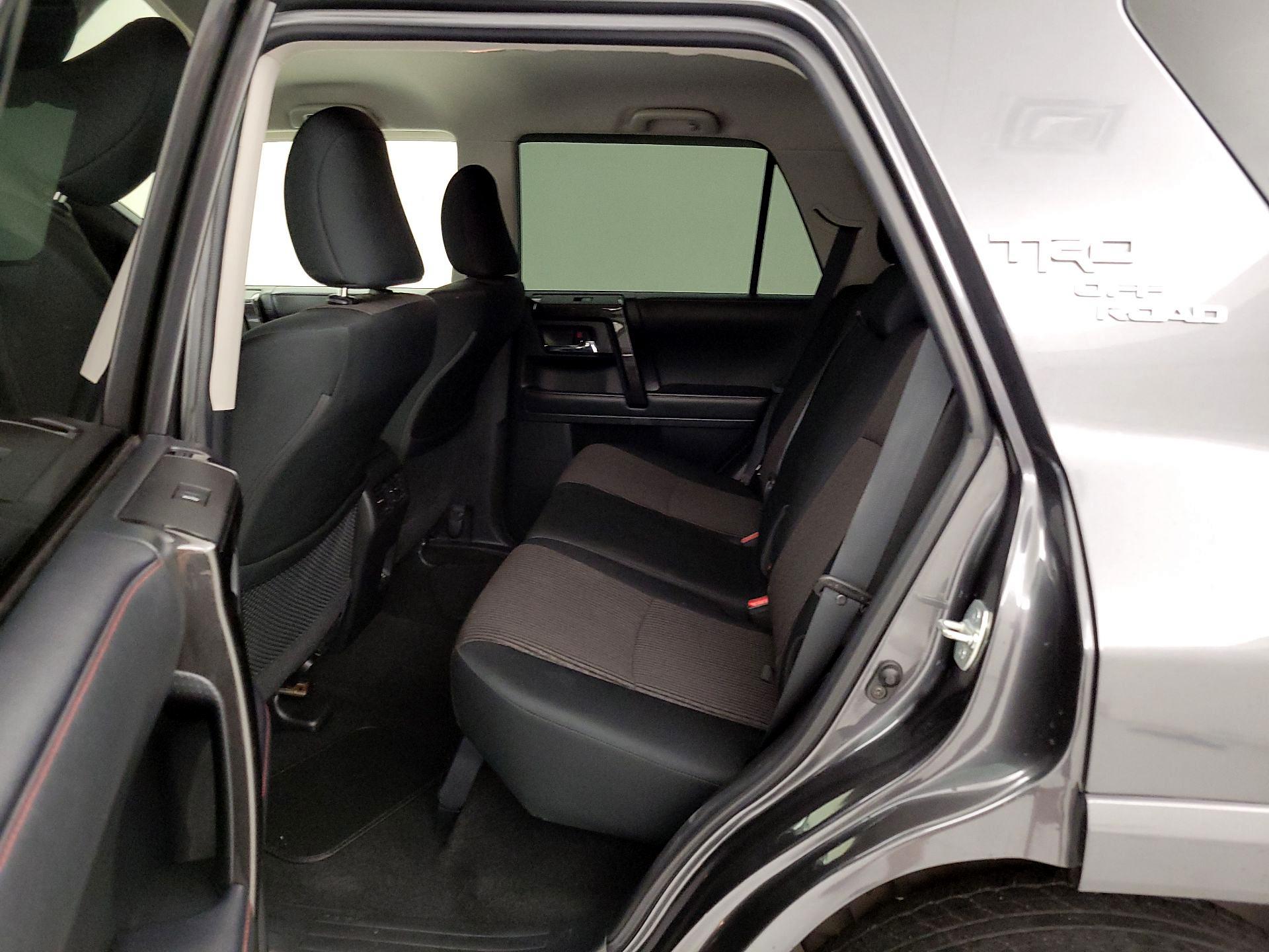 Thumbnail: 2021 Toyota 4Runner - 19