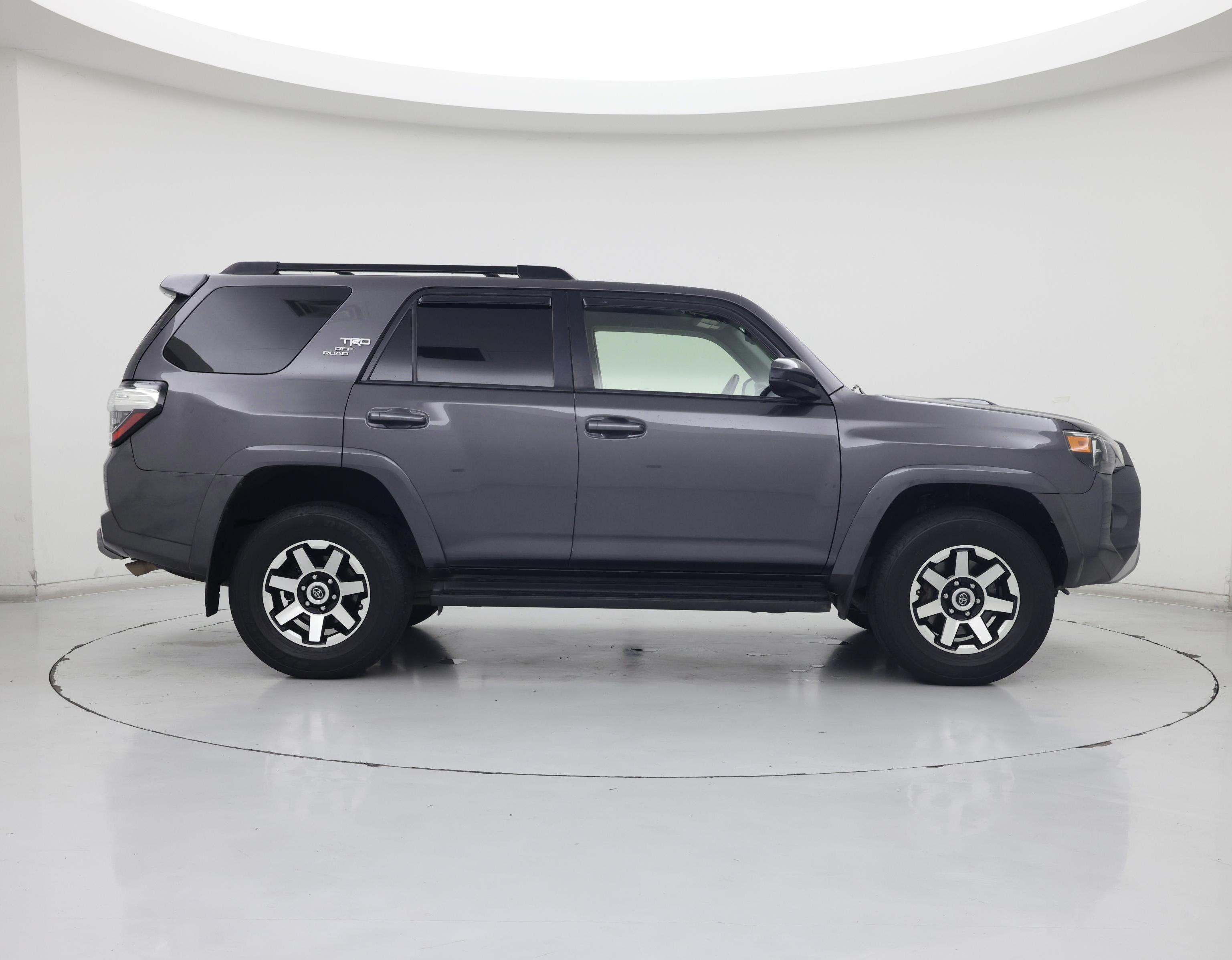 Thumbnail: 2021 Toyota 4Runner - 7