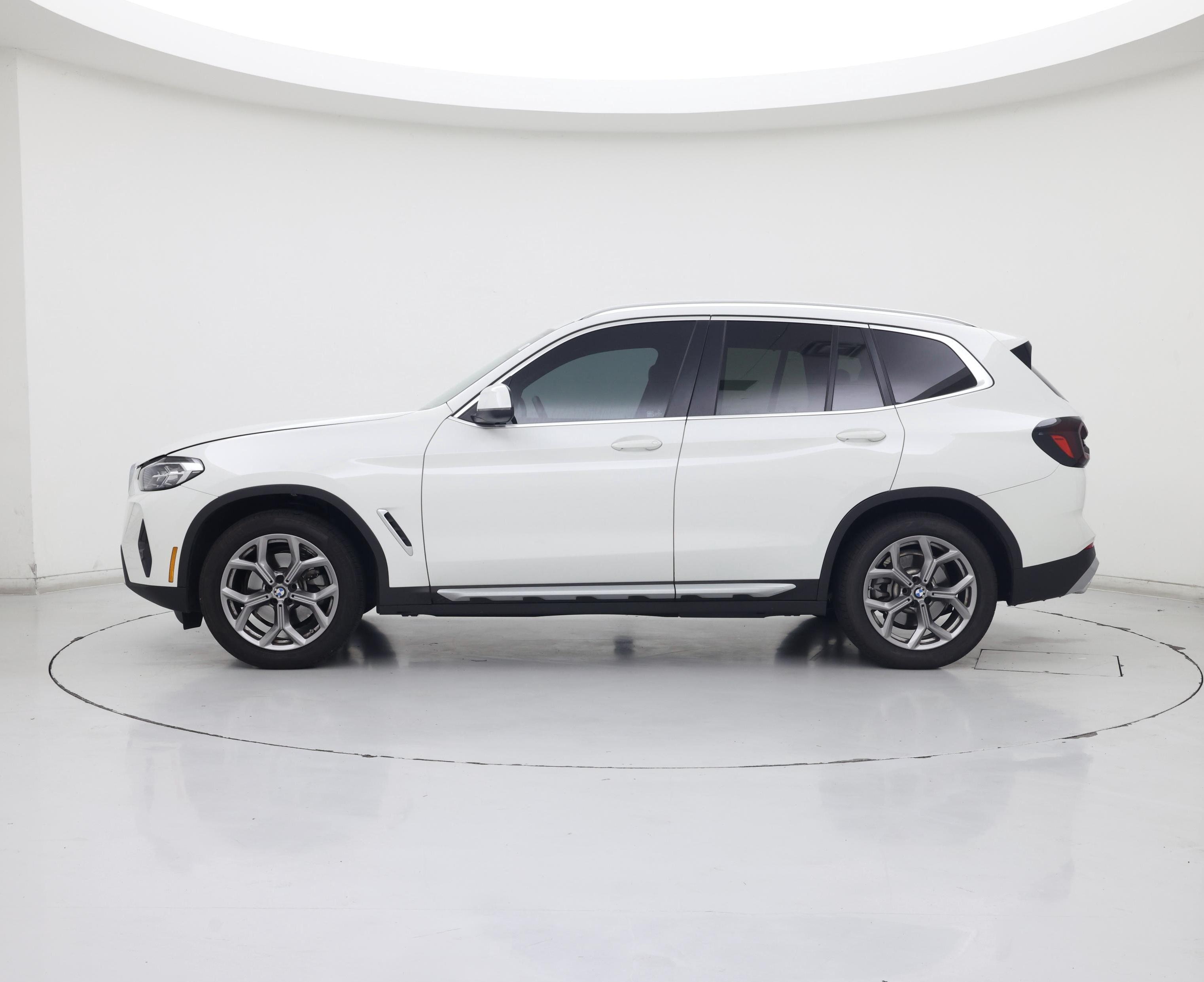 Thumbnail: 2022 BMW X3 - 3