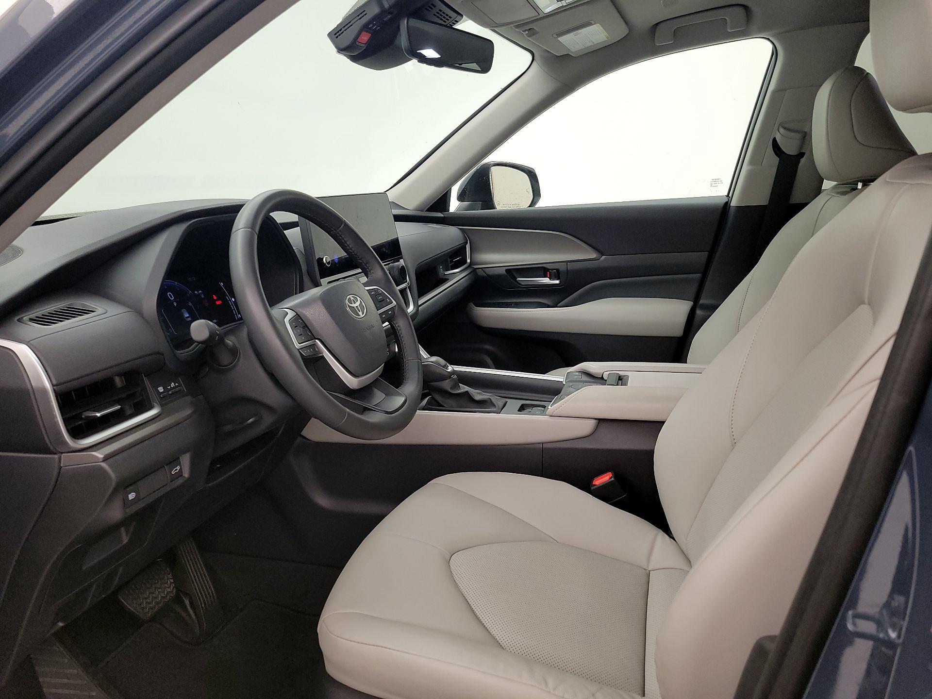 Thumbnail: 2024 Toyota Grand Highlander - 11