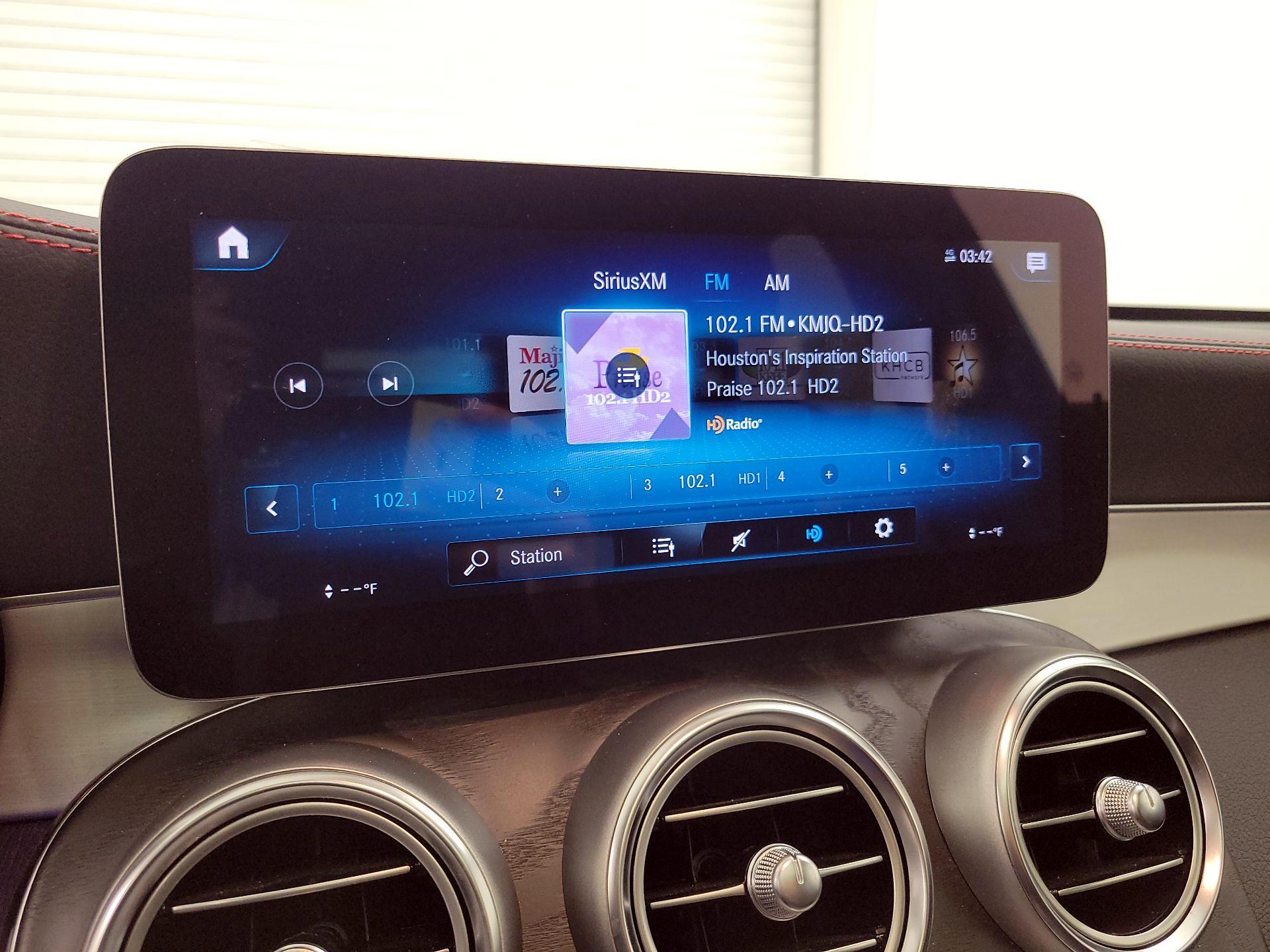 Thumbnail: 2022 Mercedes-Benz GLC - 16