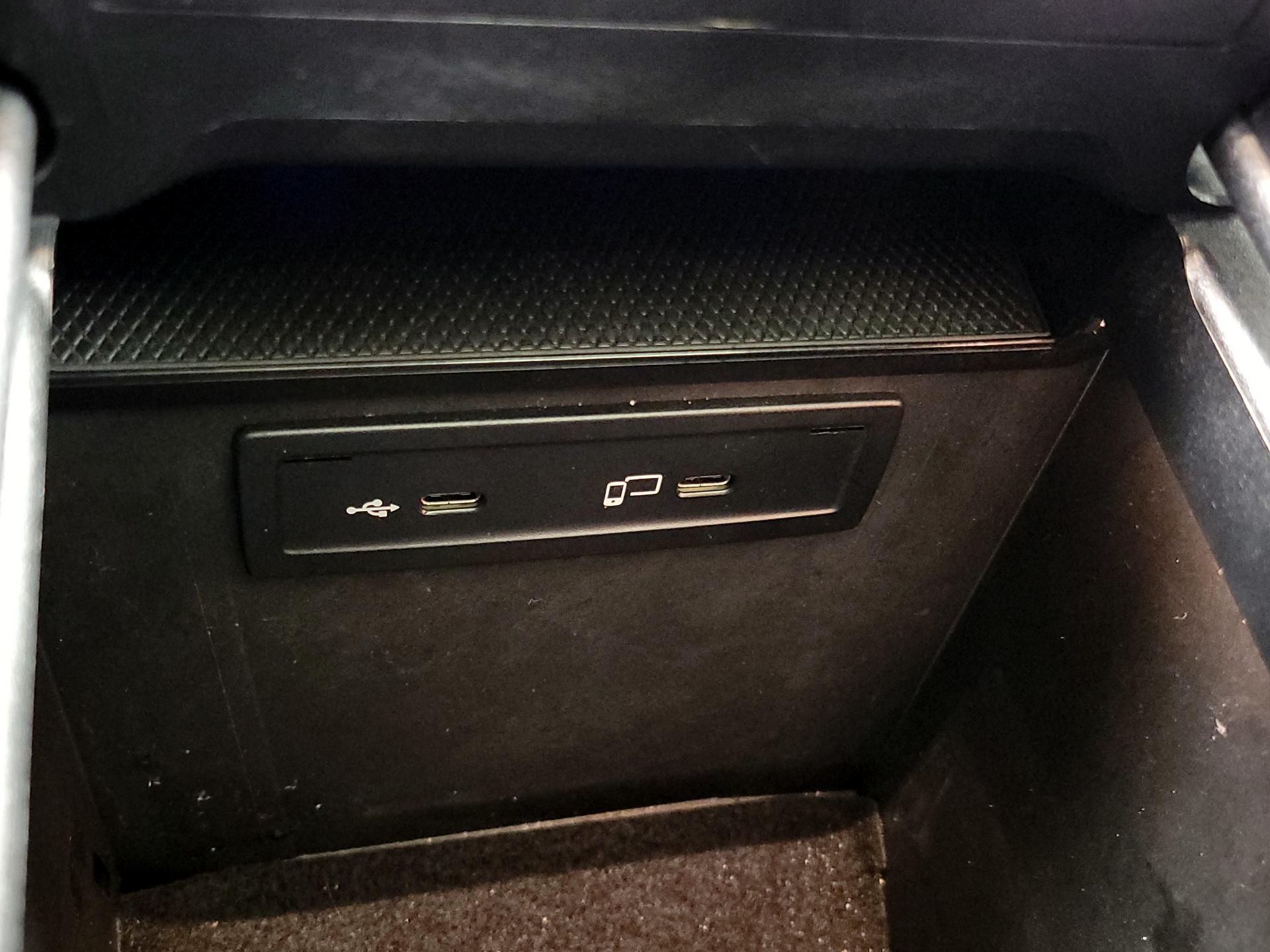 Thumbnail: 2022 Mercedes-Benz GLC - 19