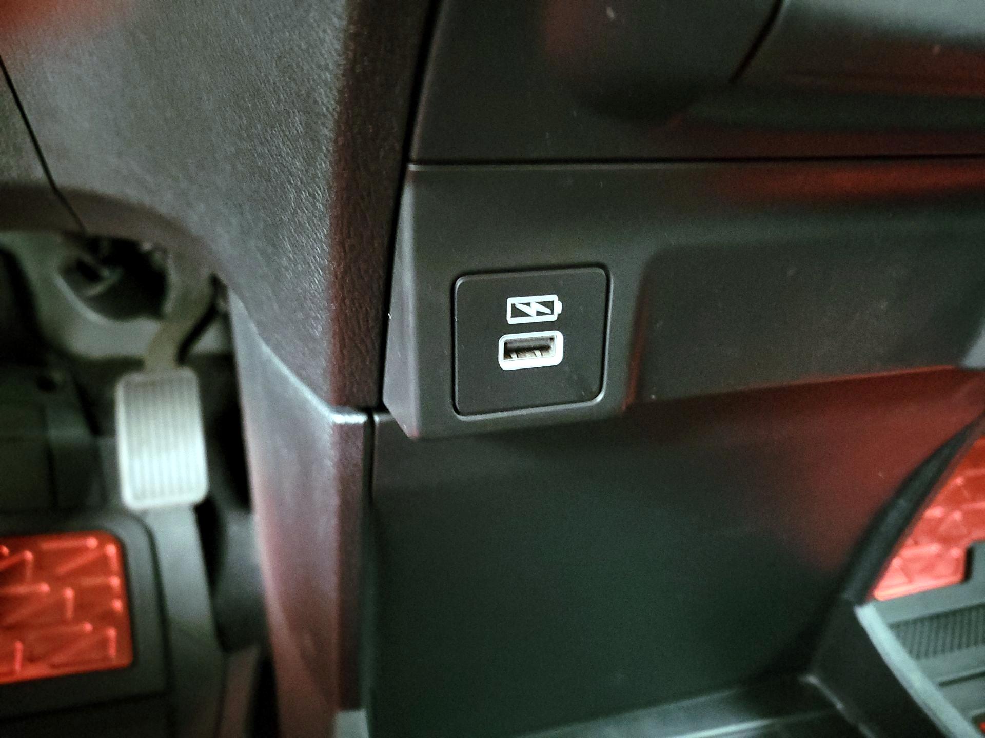 Thumbnail: 2023 Honda Odyssey - 18