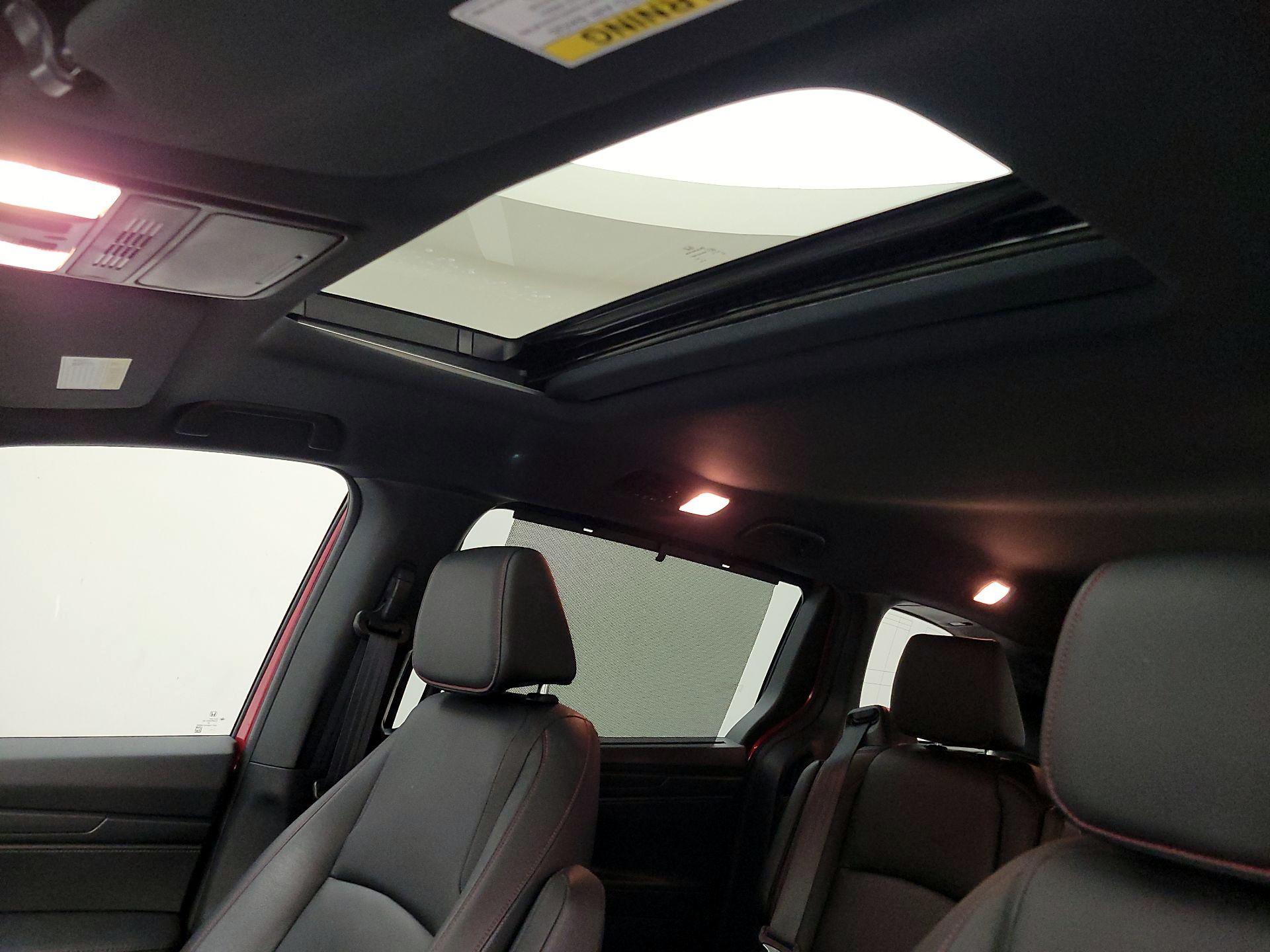 Thumbnail: 2023 Honda Odyssey - 19