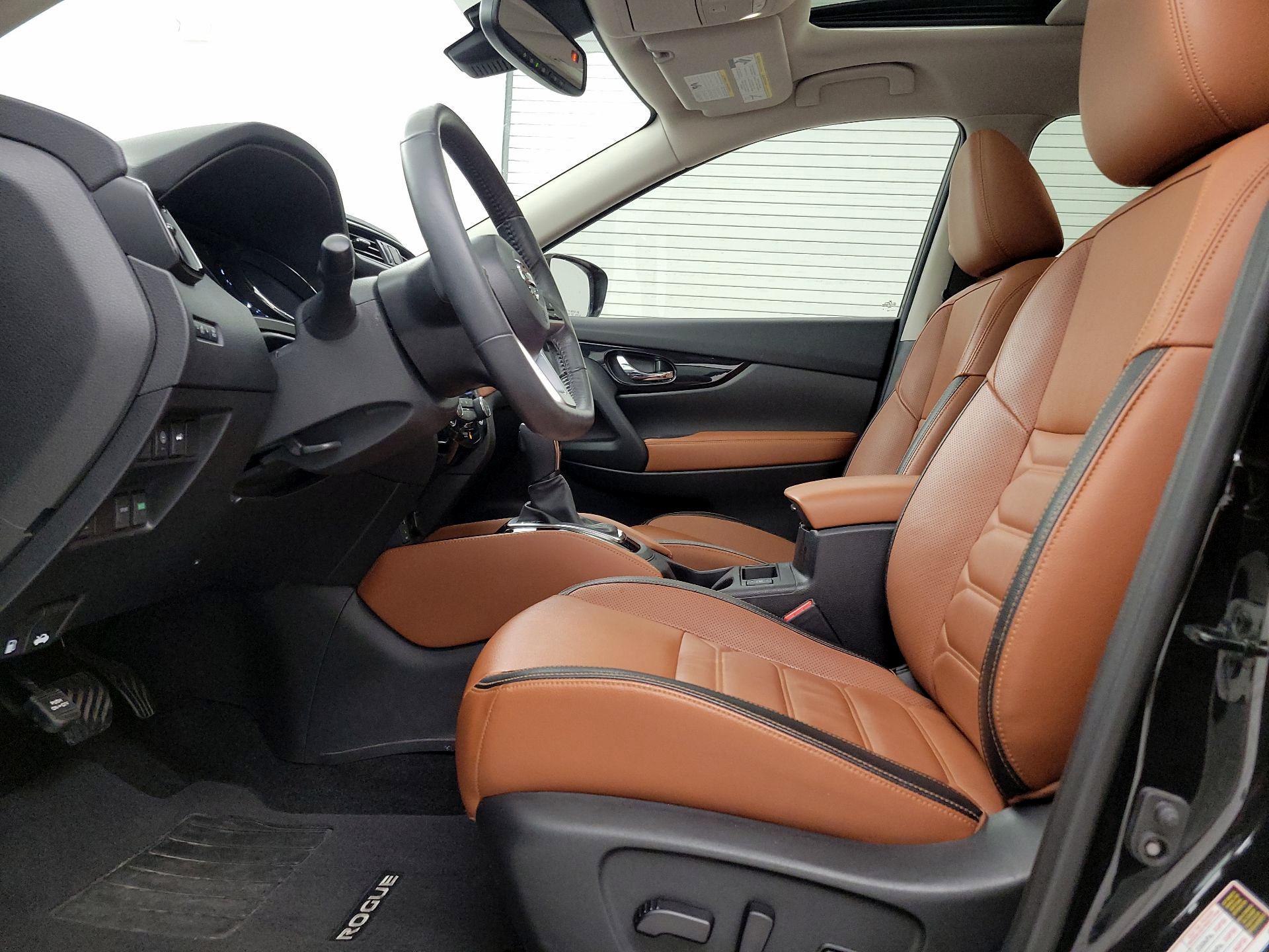 Thumbnail: 2017 Nissan Rogue - 11