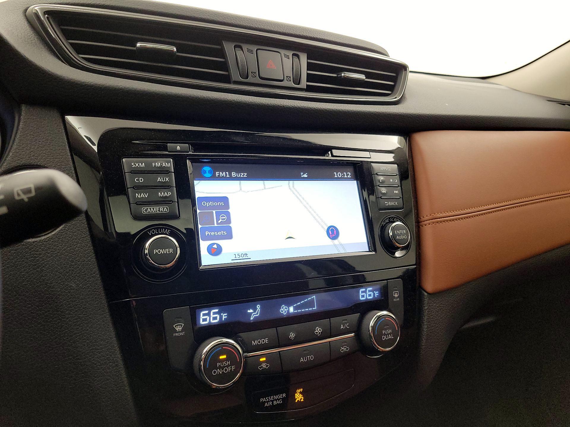 Thumbnail: 2017 Nissan Rogue - 14