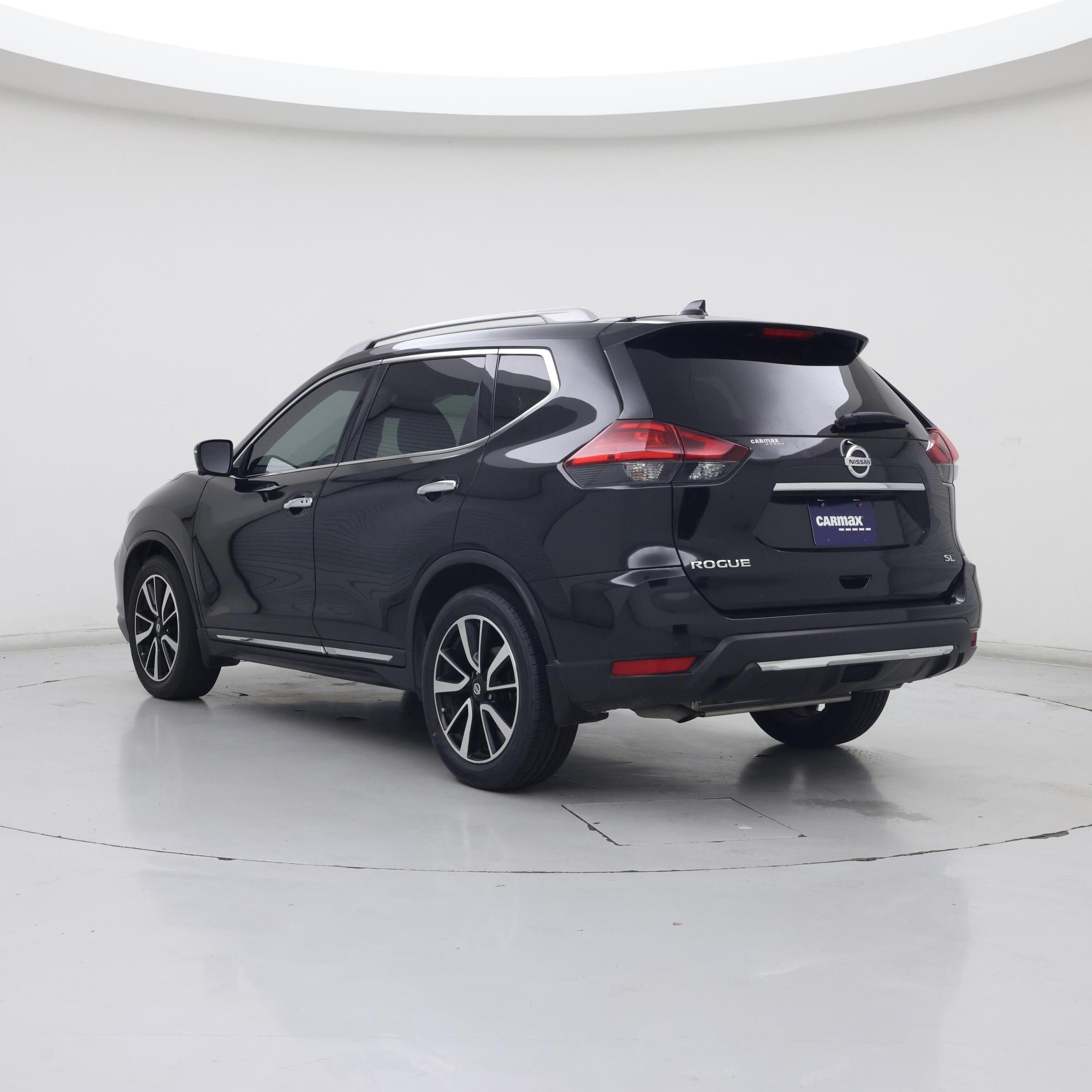 Thumbnail: 2017 Nissan Rogue - 2