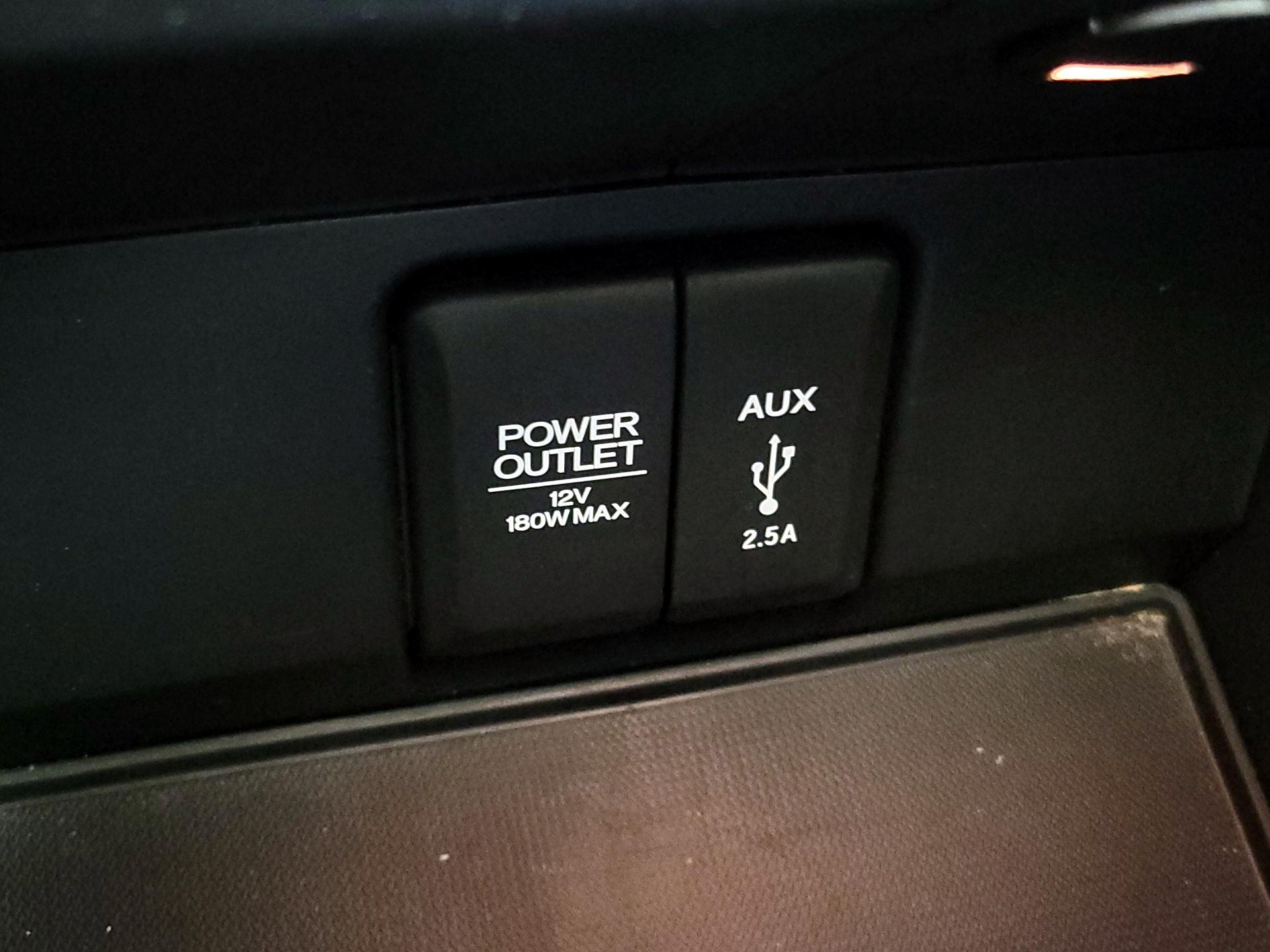 Thumbnail: 2017 Honda Pilot - 18