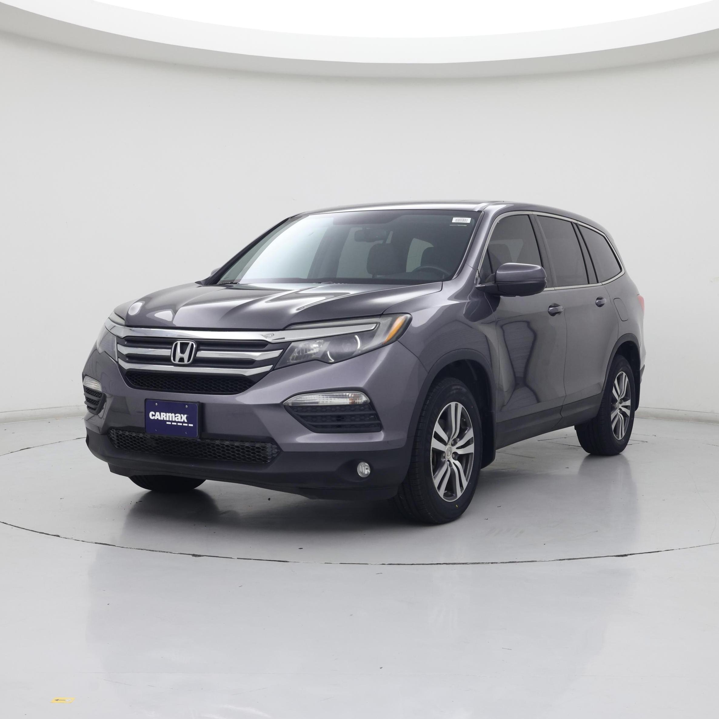 Thumbnail: 2017 Honda Pilot - 4