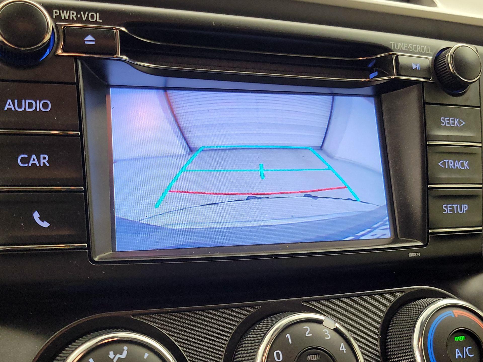 Thumbnail: 2018 Toyota RAV4 - 14