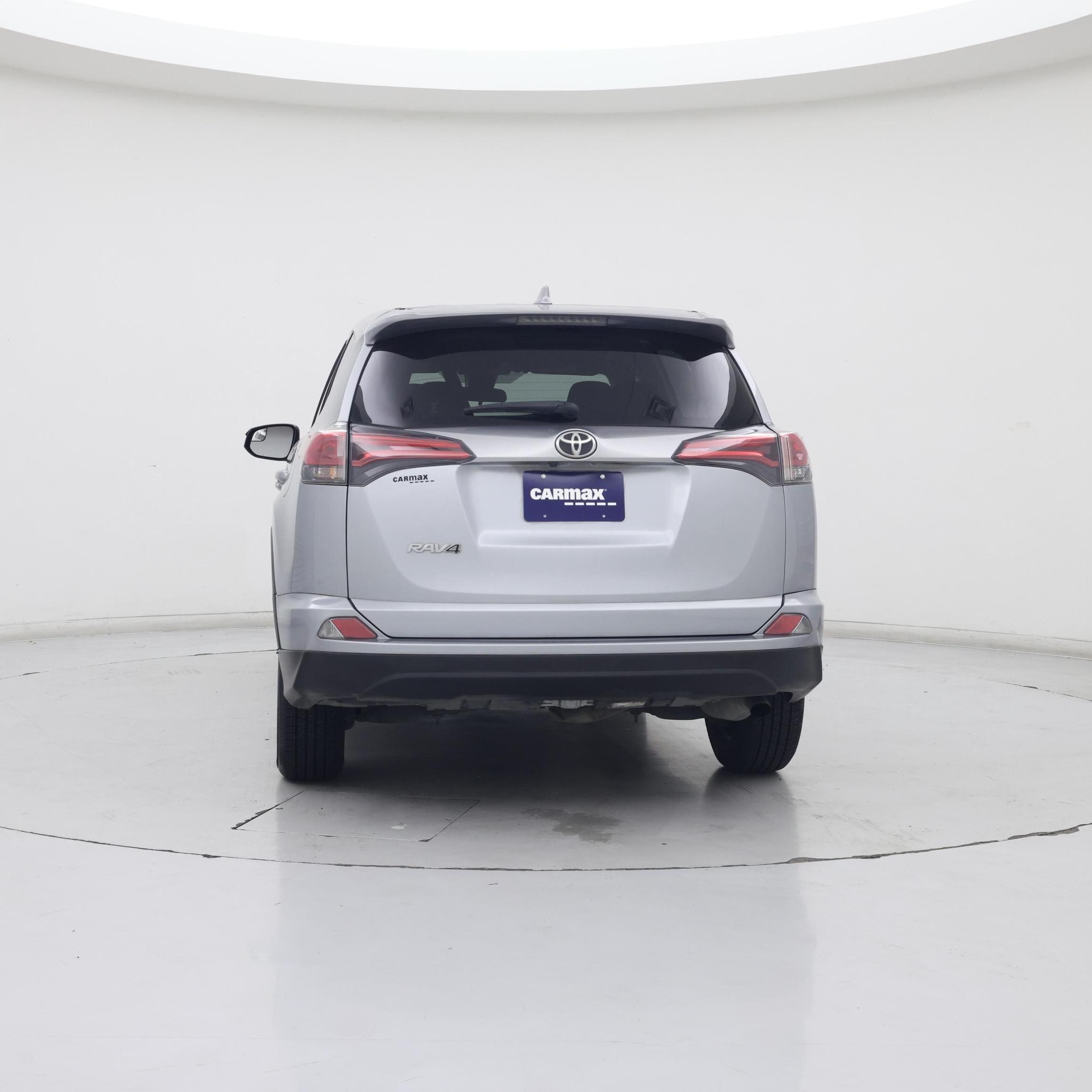 Thumbnail: 2018 Toyota RAV4 - 6