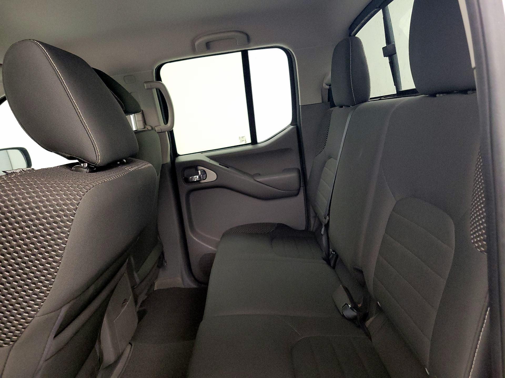 Thumbnail: 2016 Nissan Frontier - 18