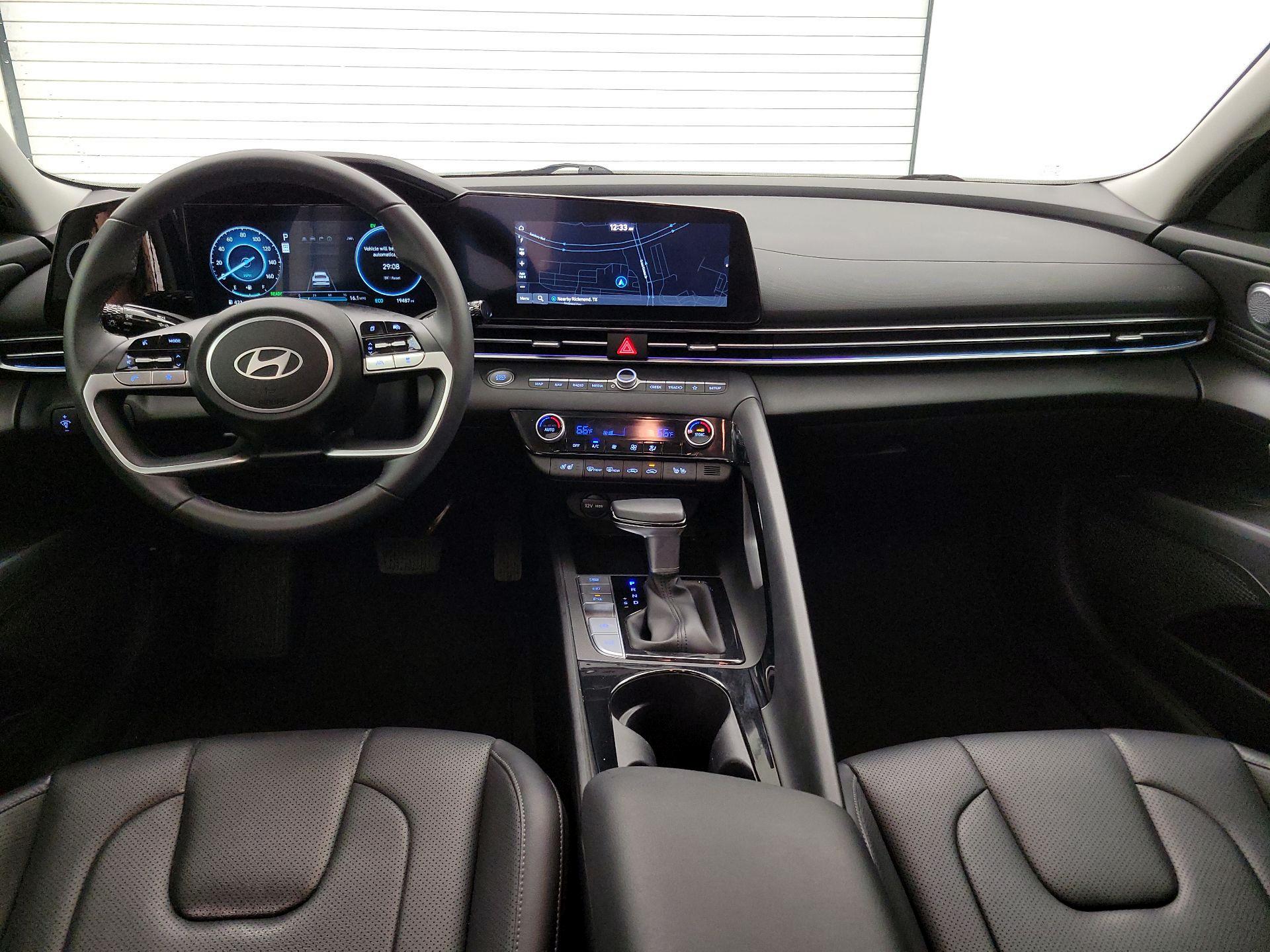 Thumbnail: 2024 Hyundai Elantra - 9