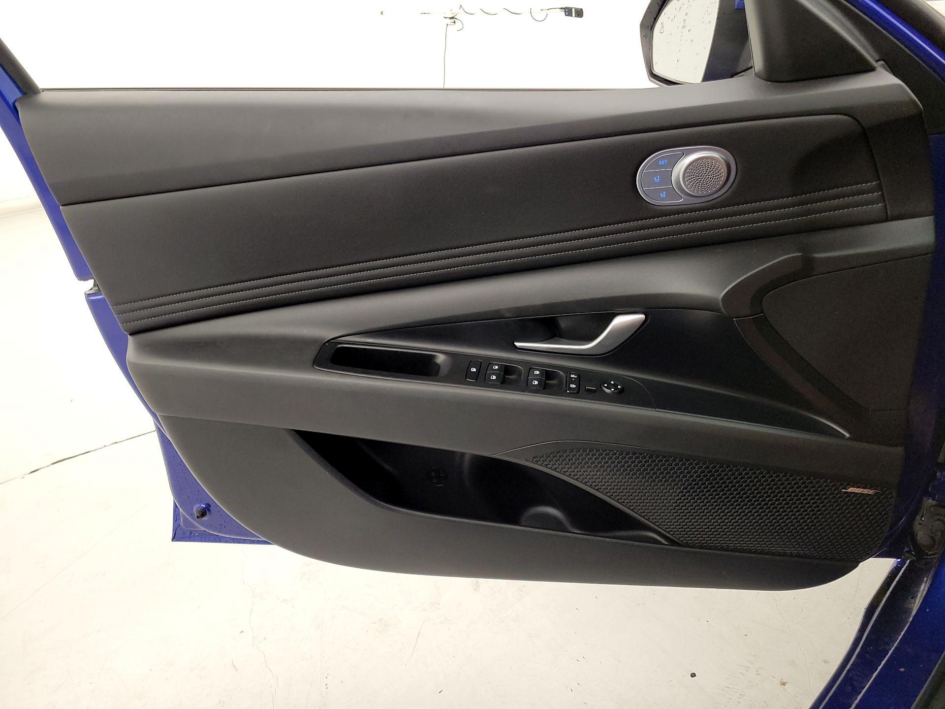 Thumbnail: 2024 Hyundai Elantra - 12