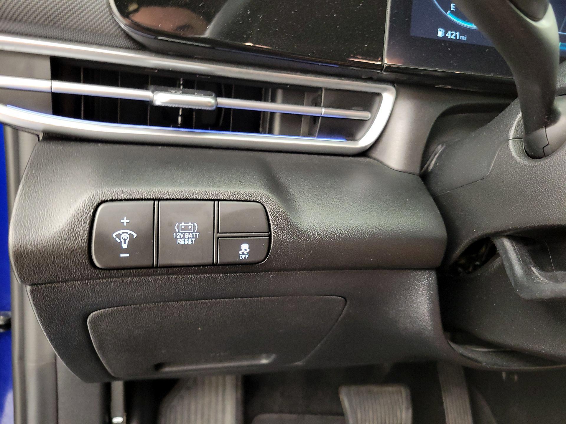 Thumbnail: 2024 Hyundai Elantra - 13