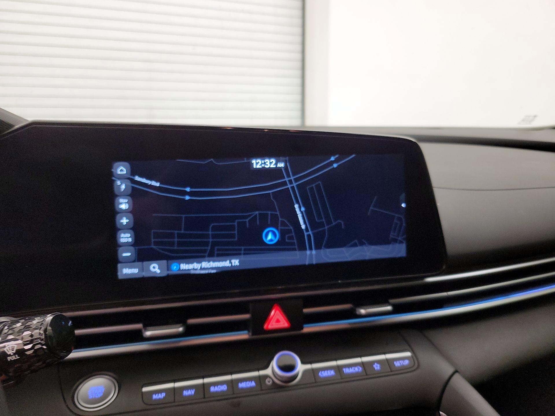 Thumbnail: 2024 Hyundai Elantra - 14