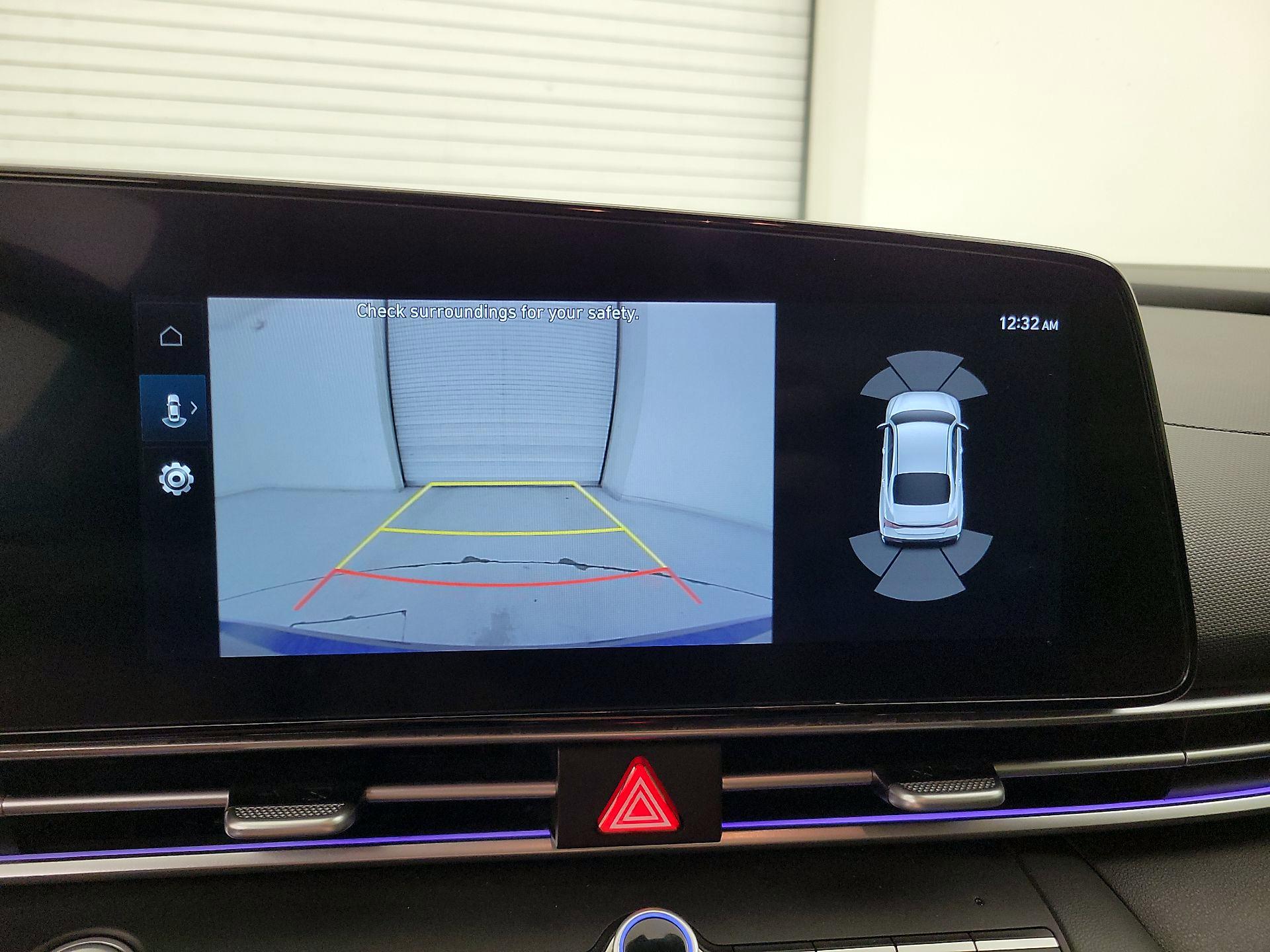 Thumbnail: 2024 Hyundai Elantra - 15