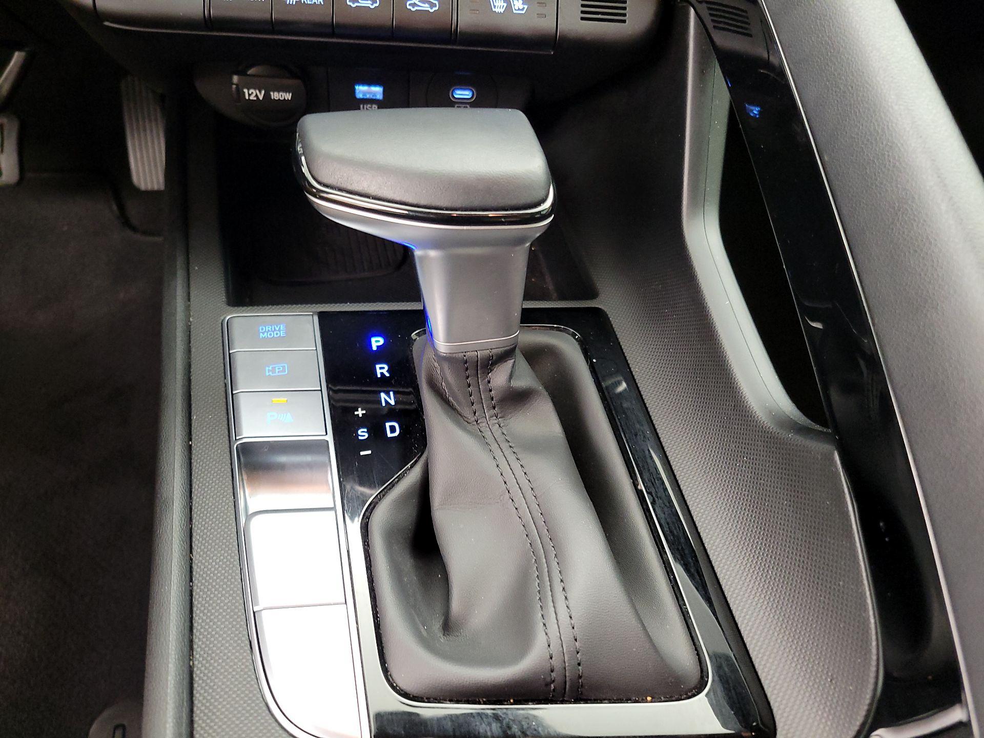 Thumbnail: 2024 Hyundai Elantra - 18