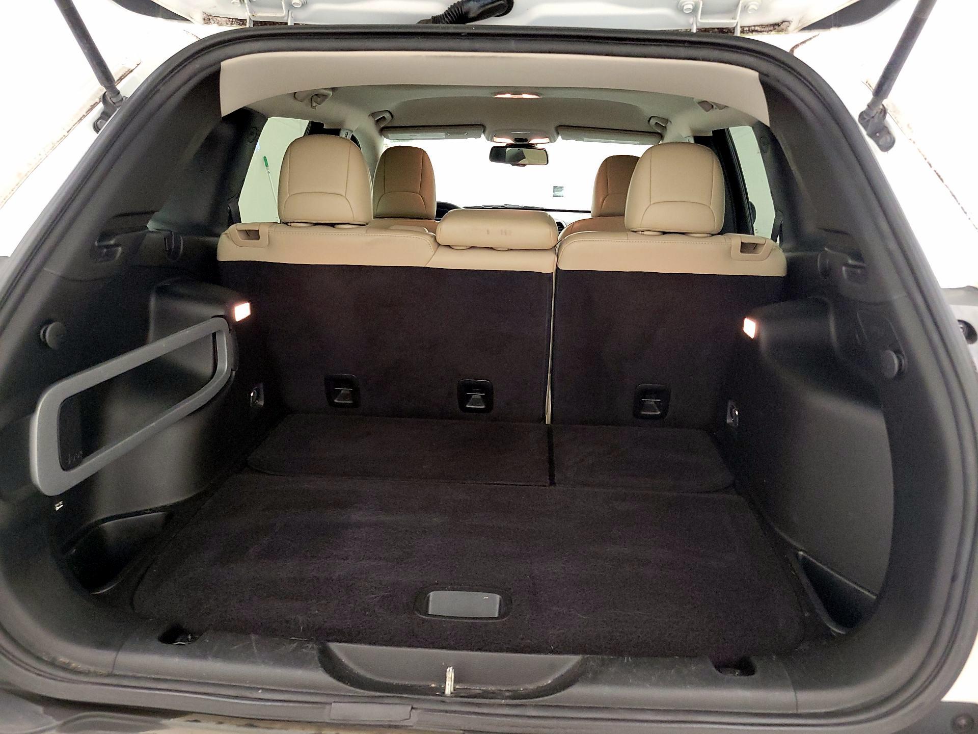 Thumbnail: 2017 Jeep Cherokee - 20