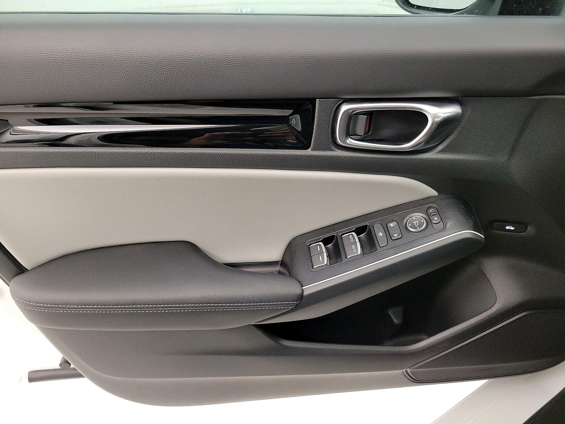 Thumbnail: 2025 Honda Civic - 12