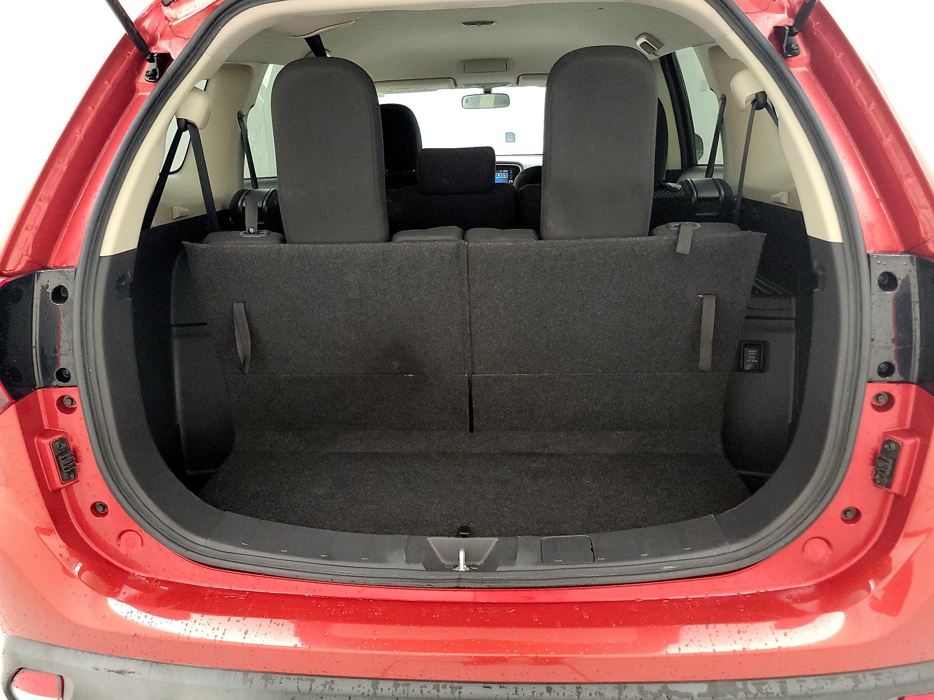 Thumbnail: 2018 Mitsubishi Outlander - 20