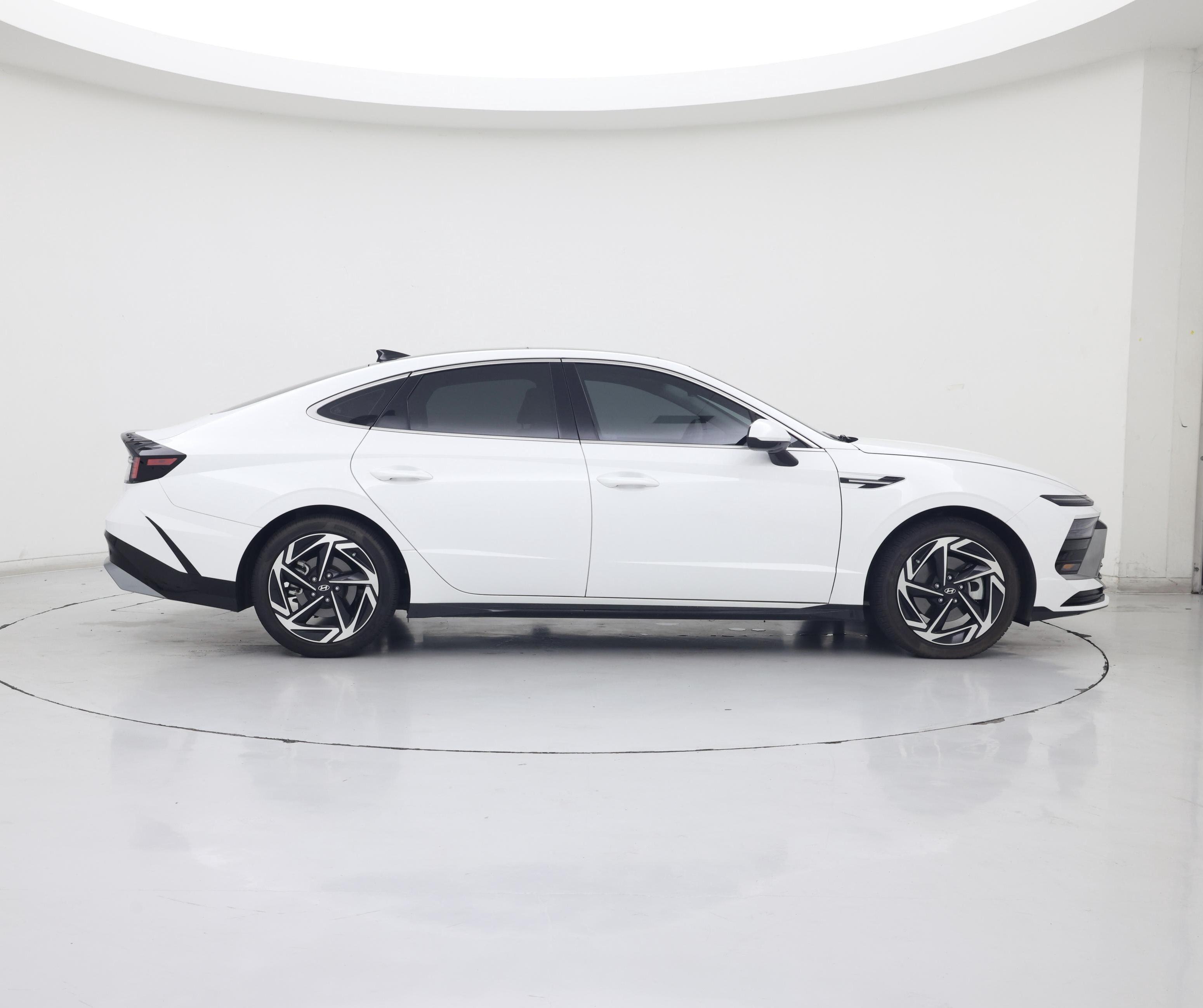 Thumbnail: 2024 Hyundai Sonata - 7