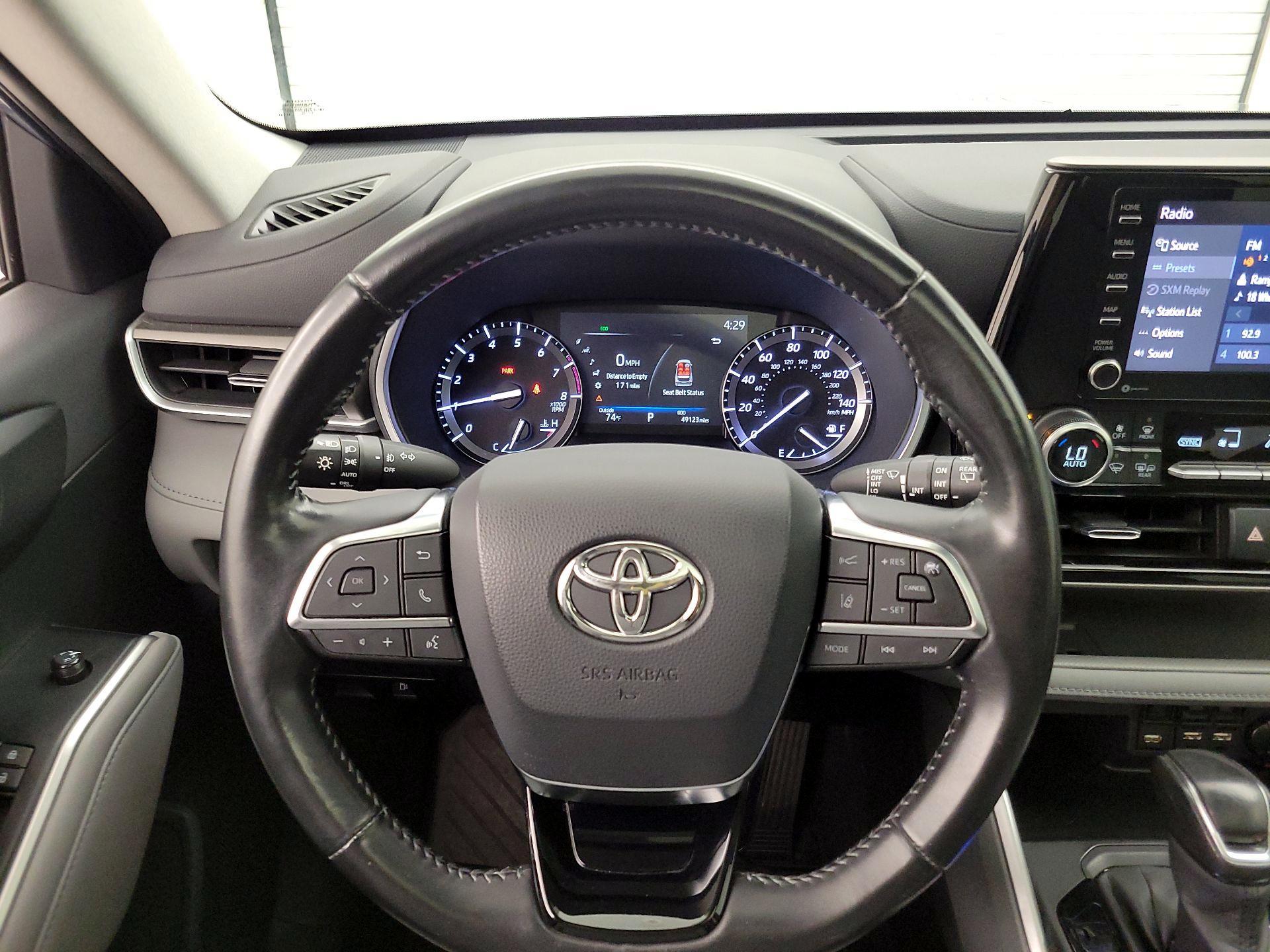 Thumbnail: 2020 Toyota Highlander - 10