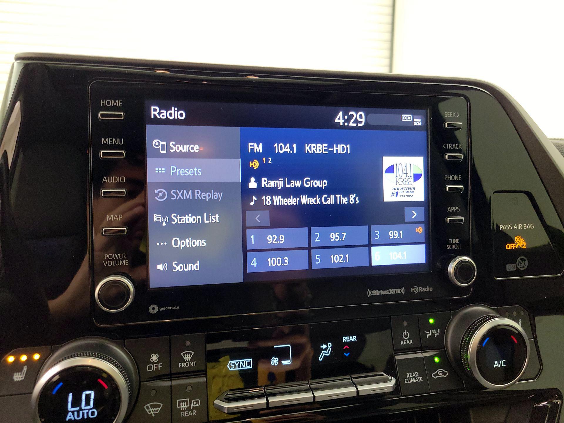 Thumbnail: 2020 Toyota Highlander - 15