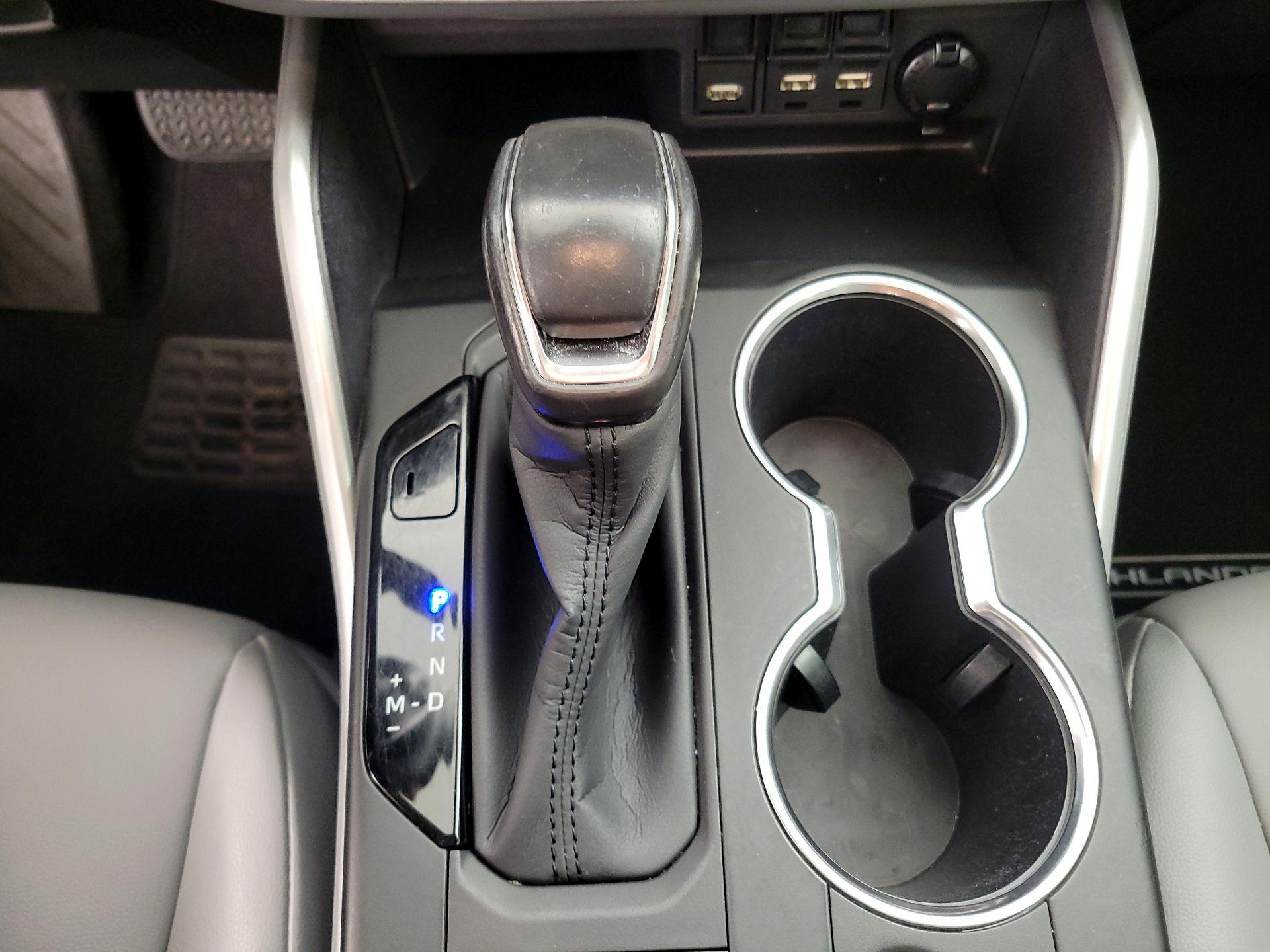 Thumbnail: 2020 Toyota Highlander - 17