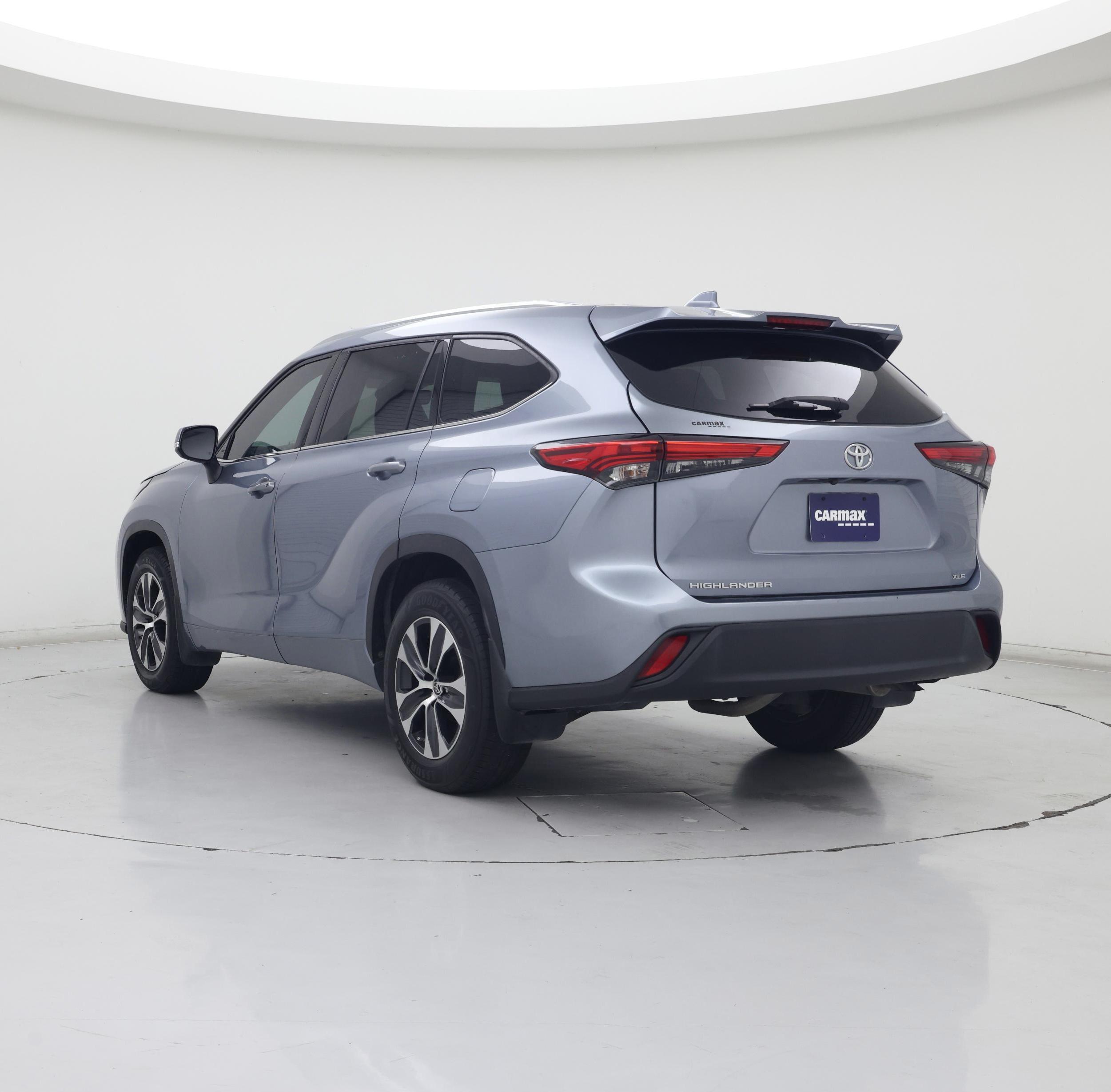 Thumbnail: 2020 Toyota Highlander - 2