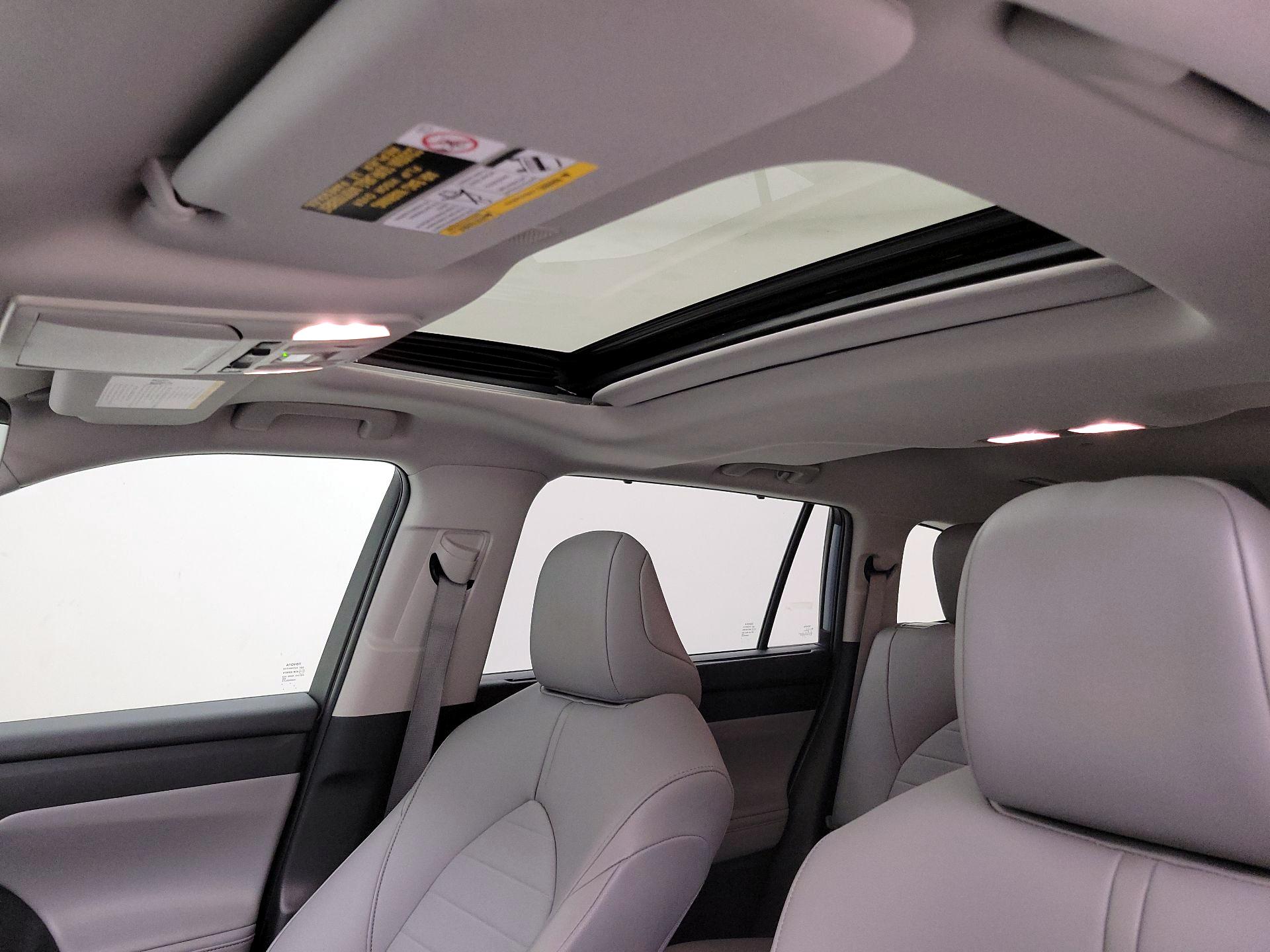 Thumbnail: 2020 Toyota Highlander - 19