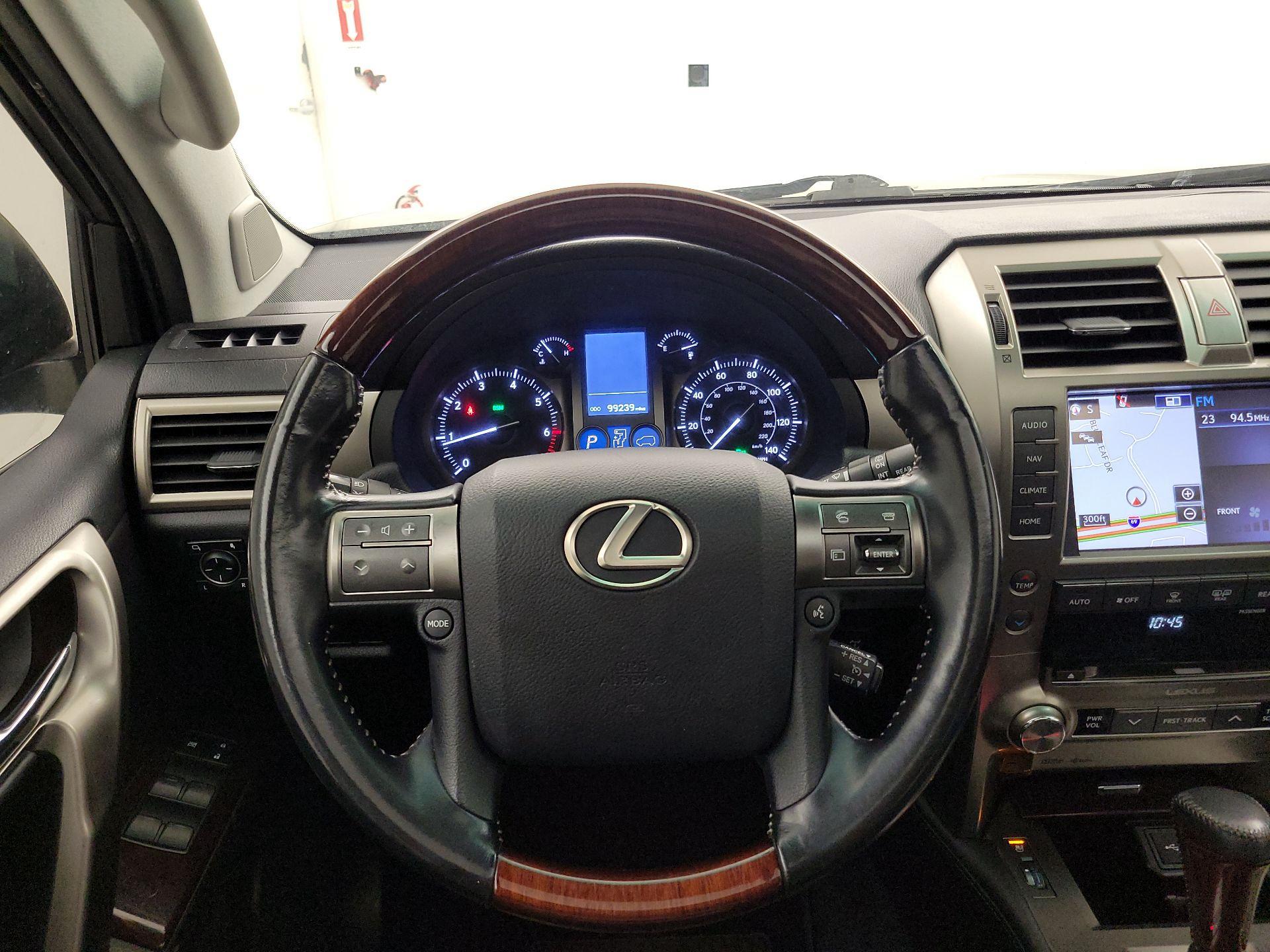 Thumbnail: 2016 Lexus GX - 10