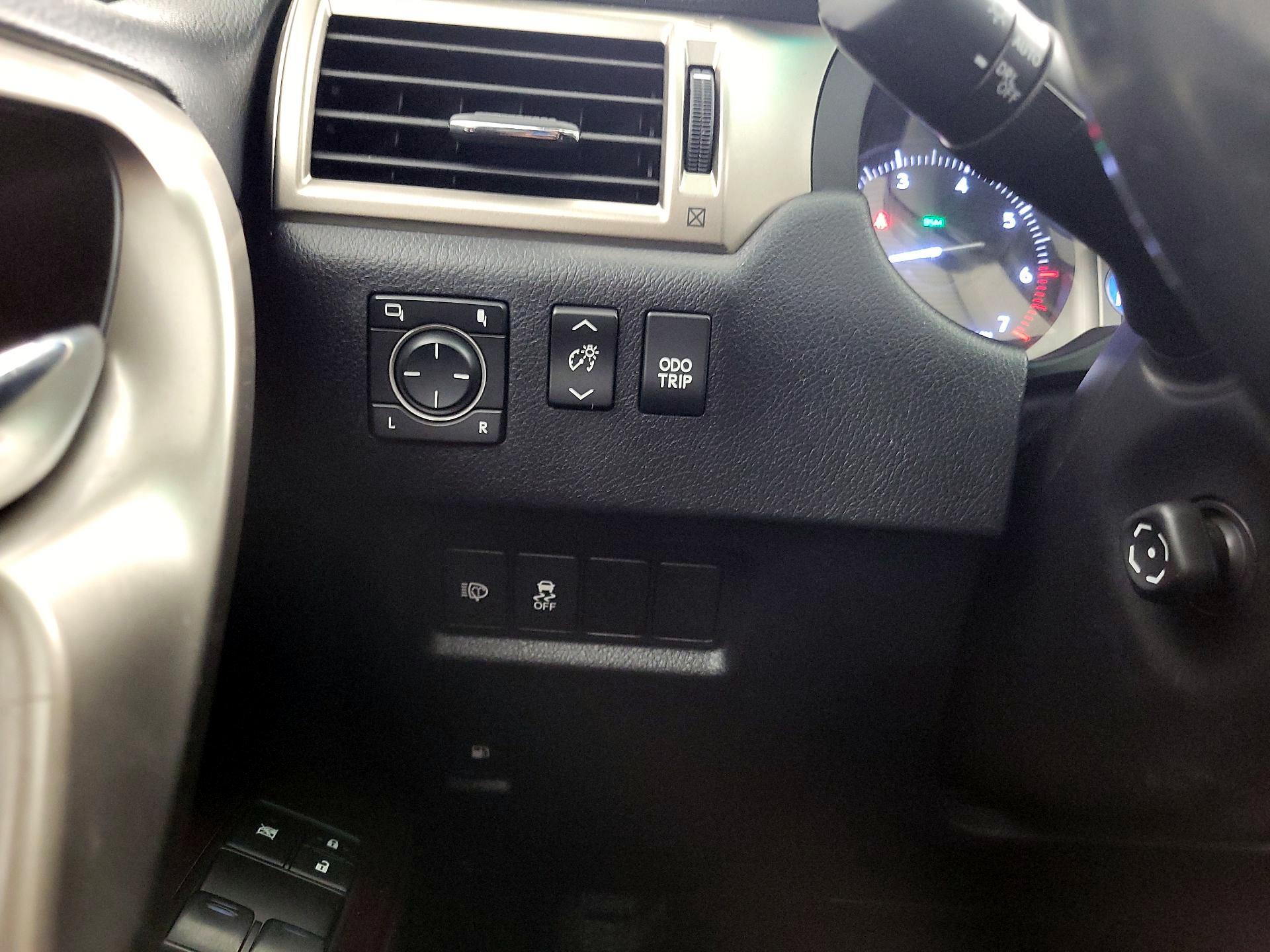 Thumbnail: 2016 Lexus GX - 13