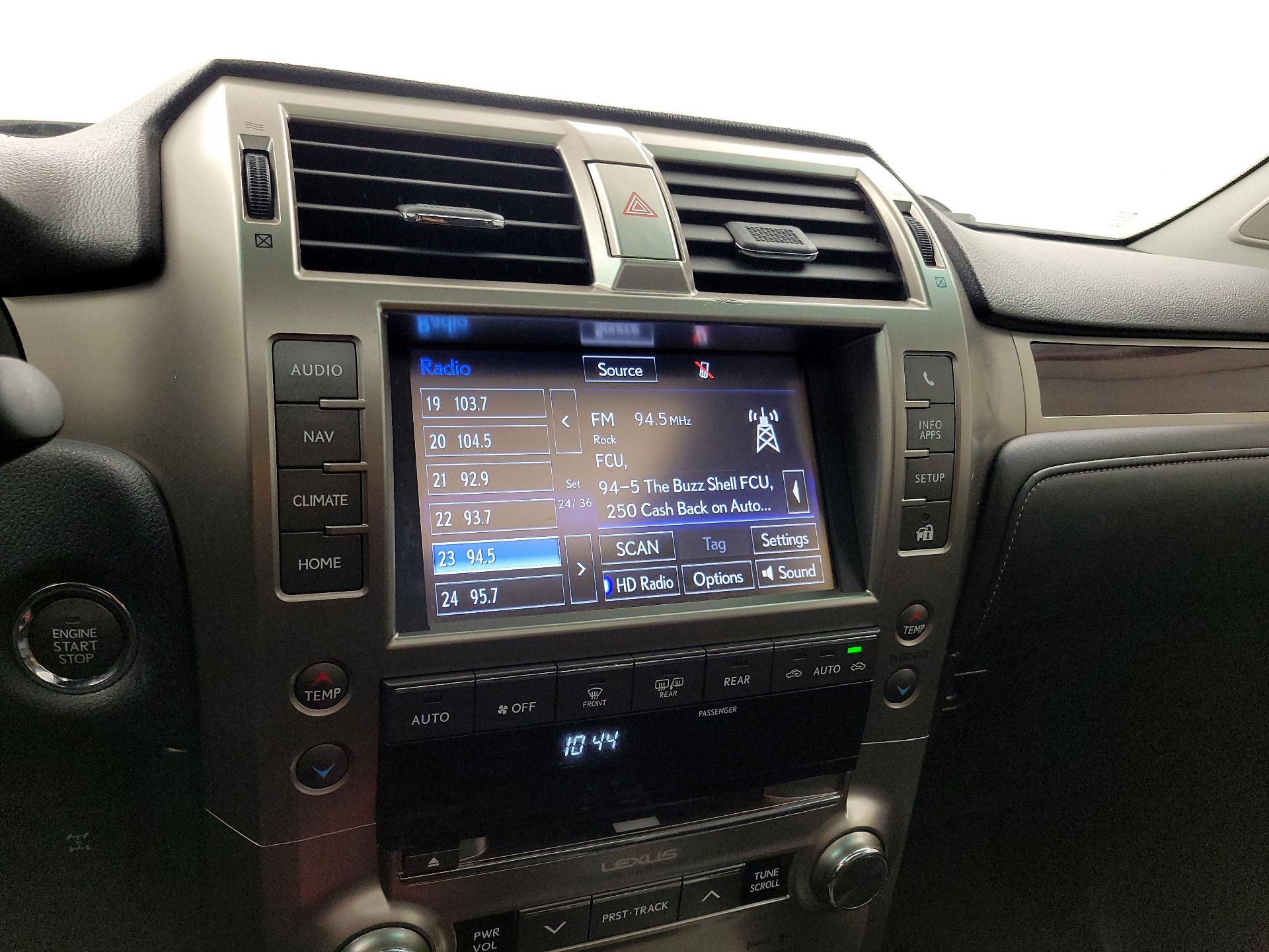 Thumbnail: 2016 Lexus GX - 16