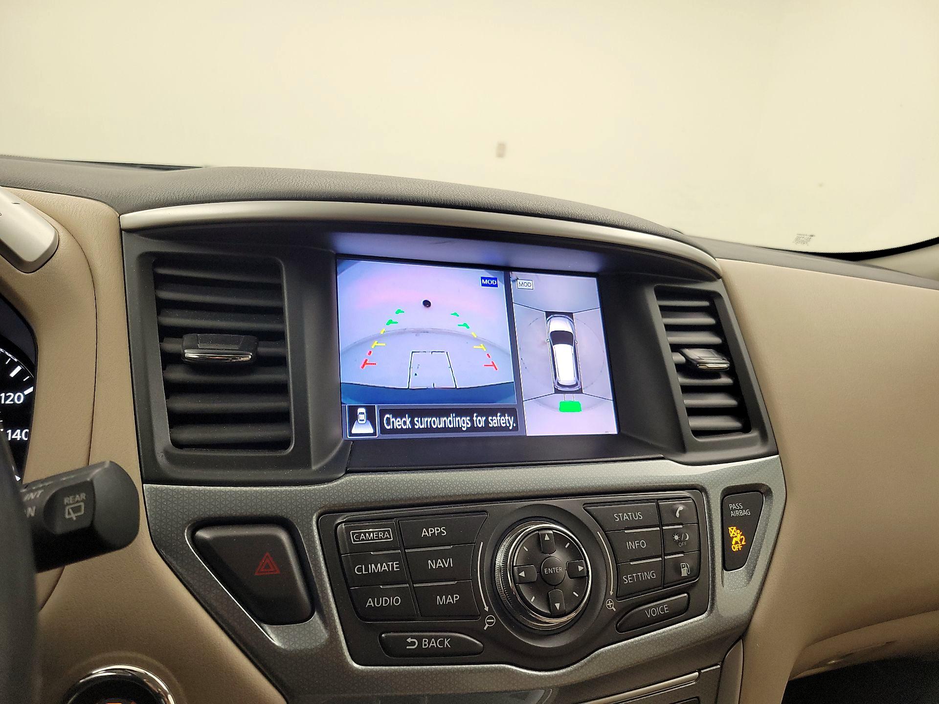 Thumbnail: 2018 Nissan Pathfinder - 15