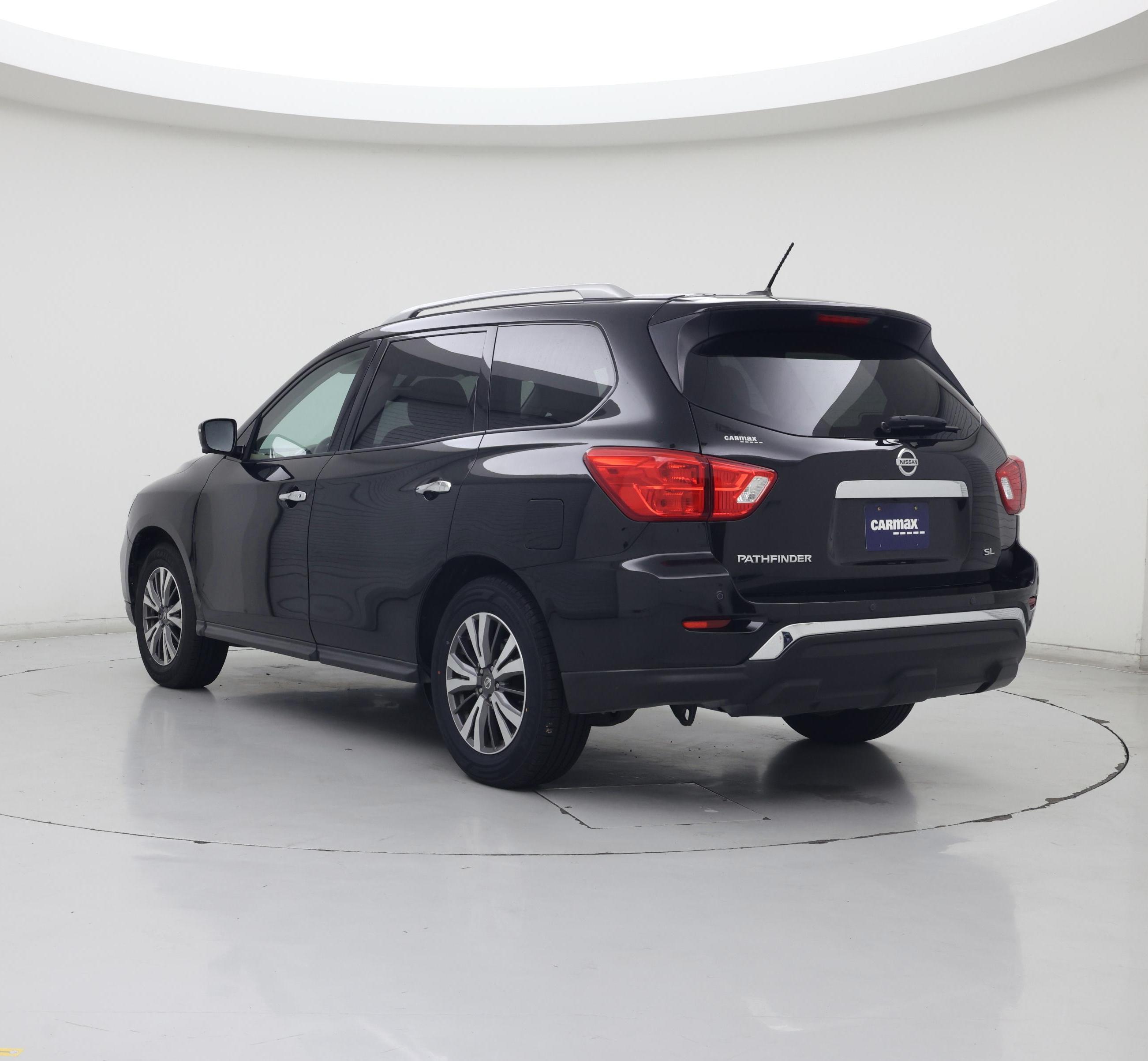 Thumbnail: 2018 Nissan Pathfinder - 2