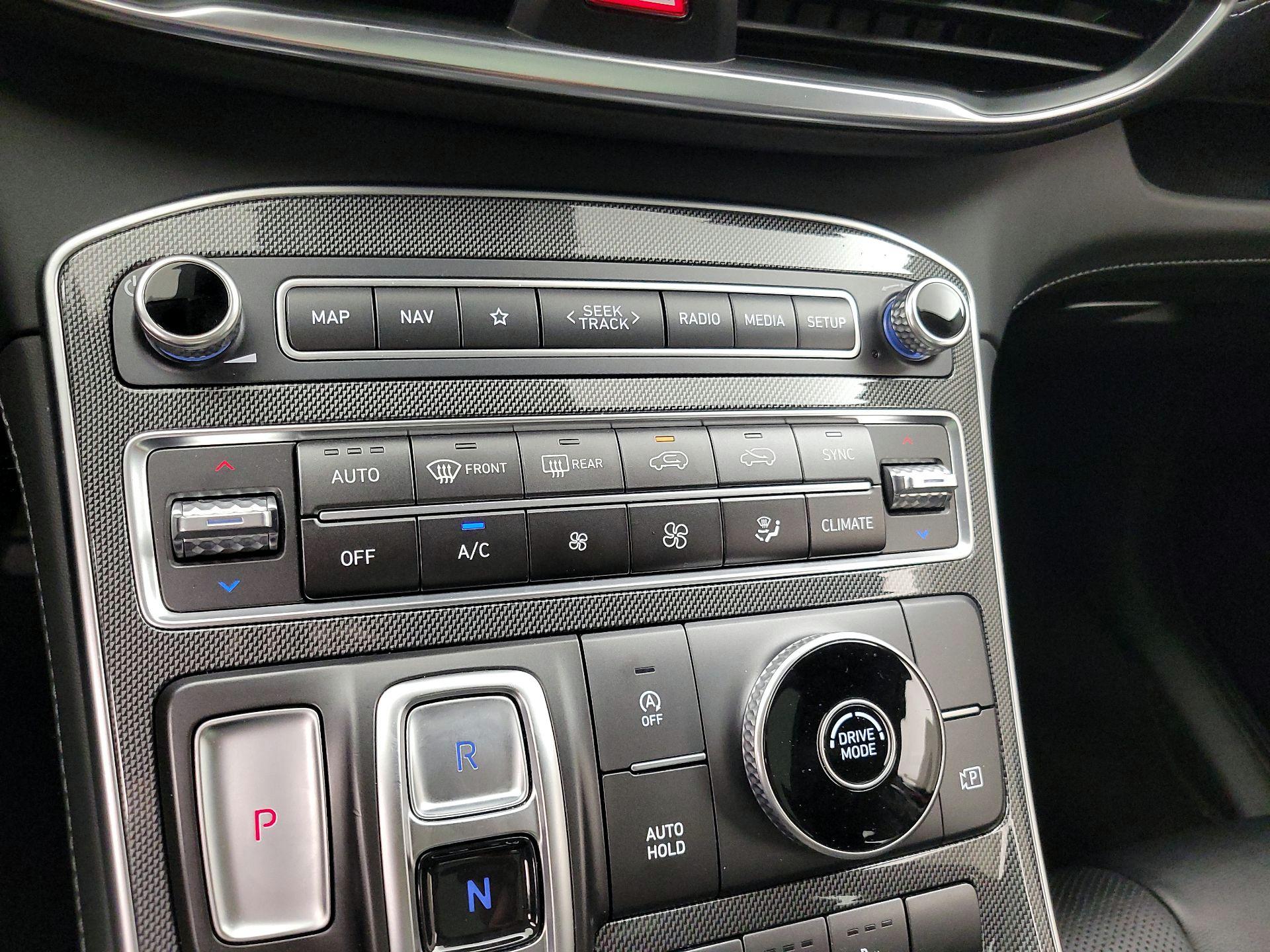 Thumbnail: 2022 Hyundai Santa Fe - 17