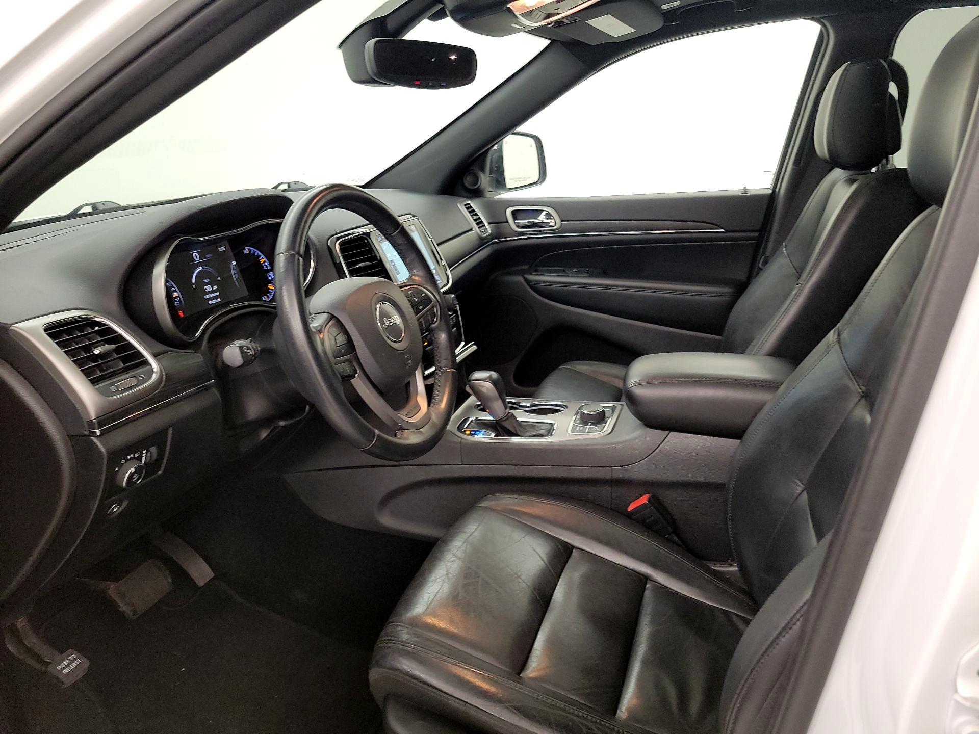 Thumbnail: 2022 Jeep Grand Cherokee - 11