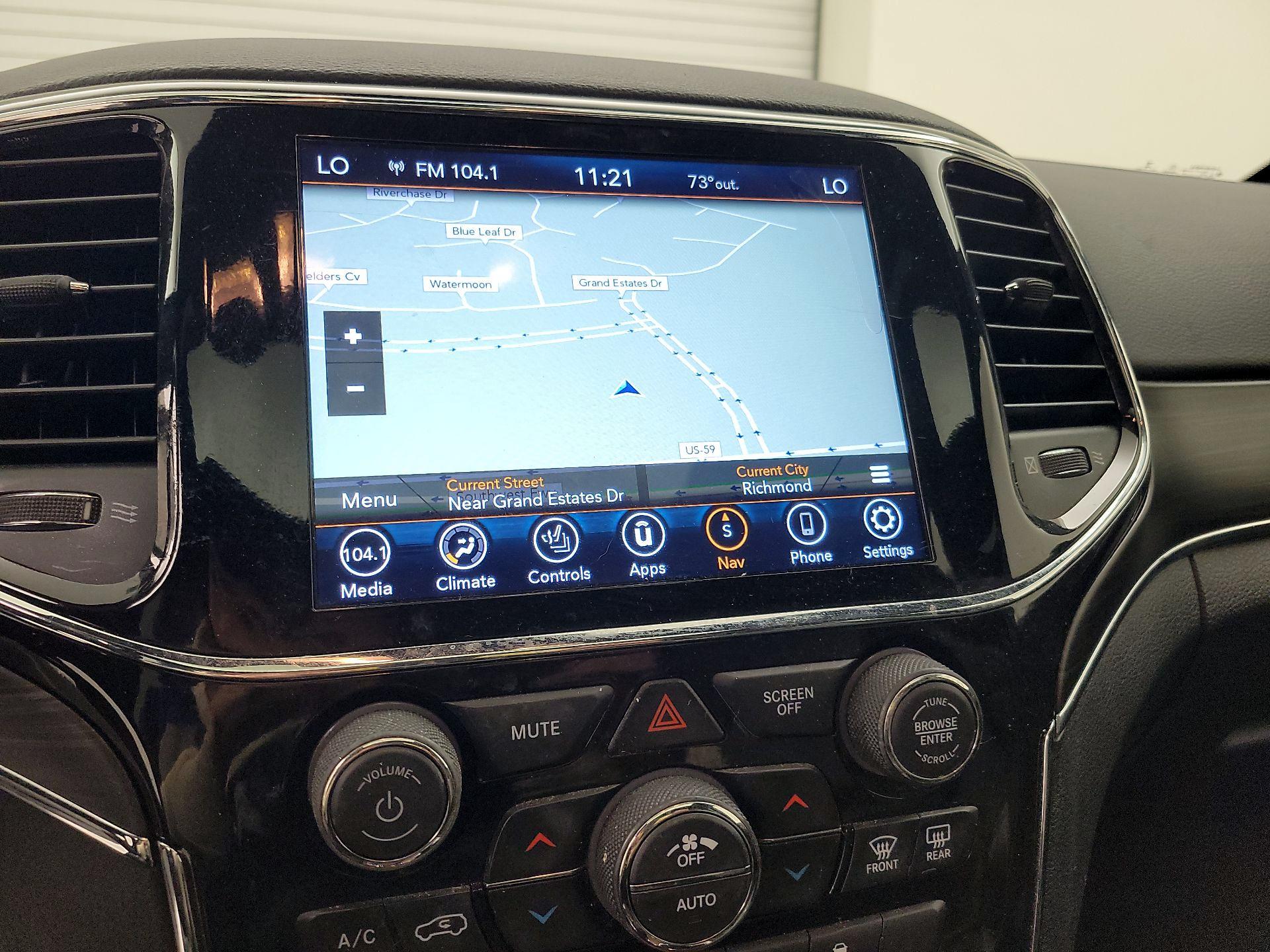 Thumbnail: 2022 Jeep Grand Cherokee - 14