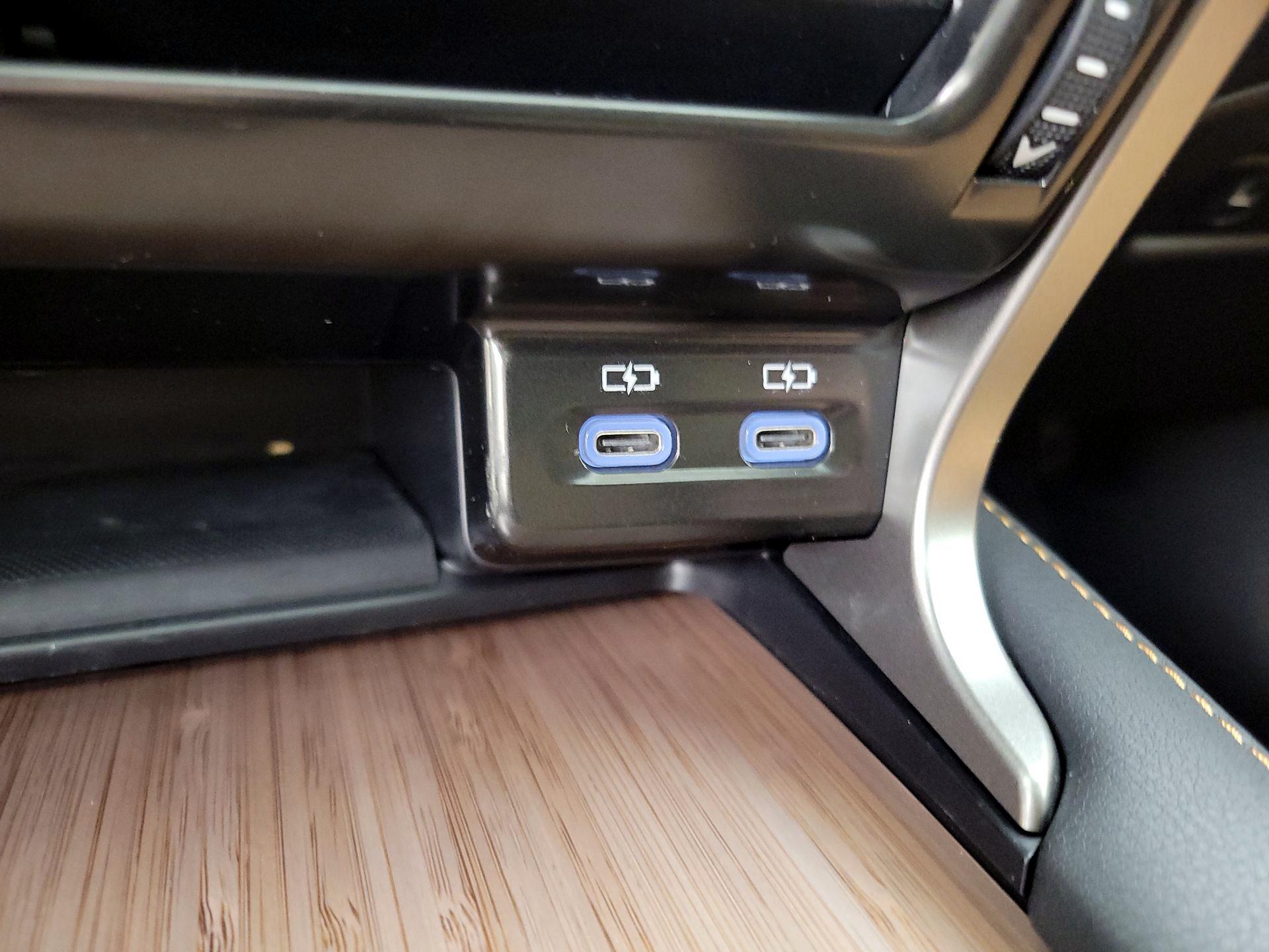 Thumbnail: 2024 Lexus RX - 18