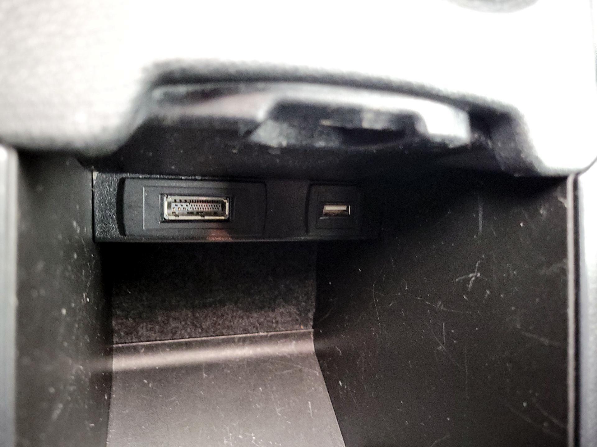 Thumbnail: 2015 Mercedes-Benz GLA - 19