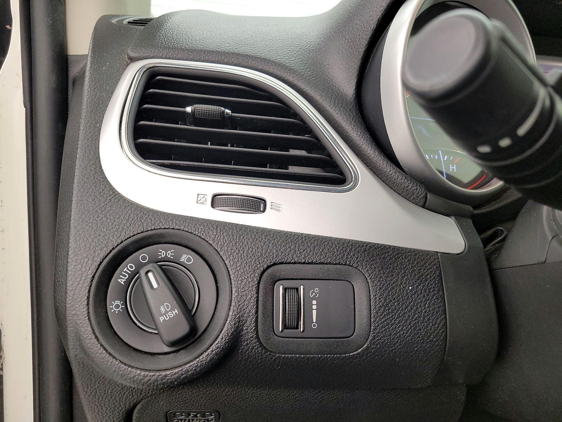 Thumbnail: 2019 Dodge Journey - 13